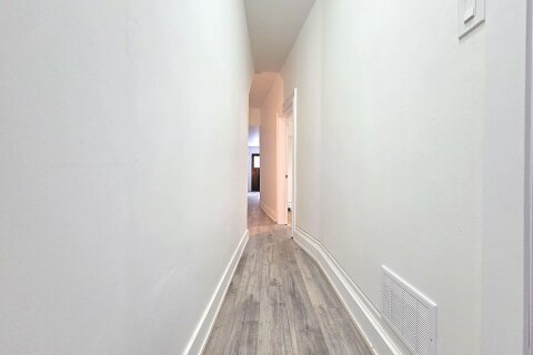 Additional image 8 of Main-457 Queen Street E, Toronto, ON, M5A 1T6