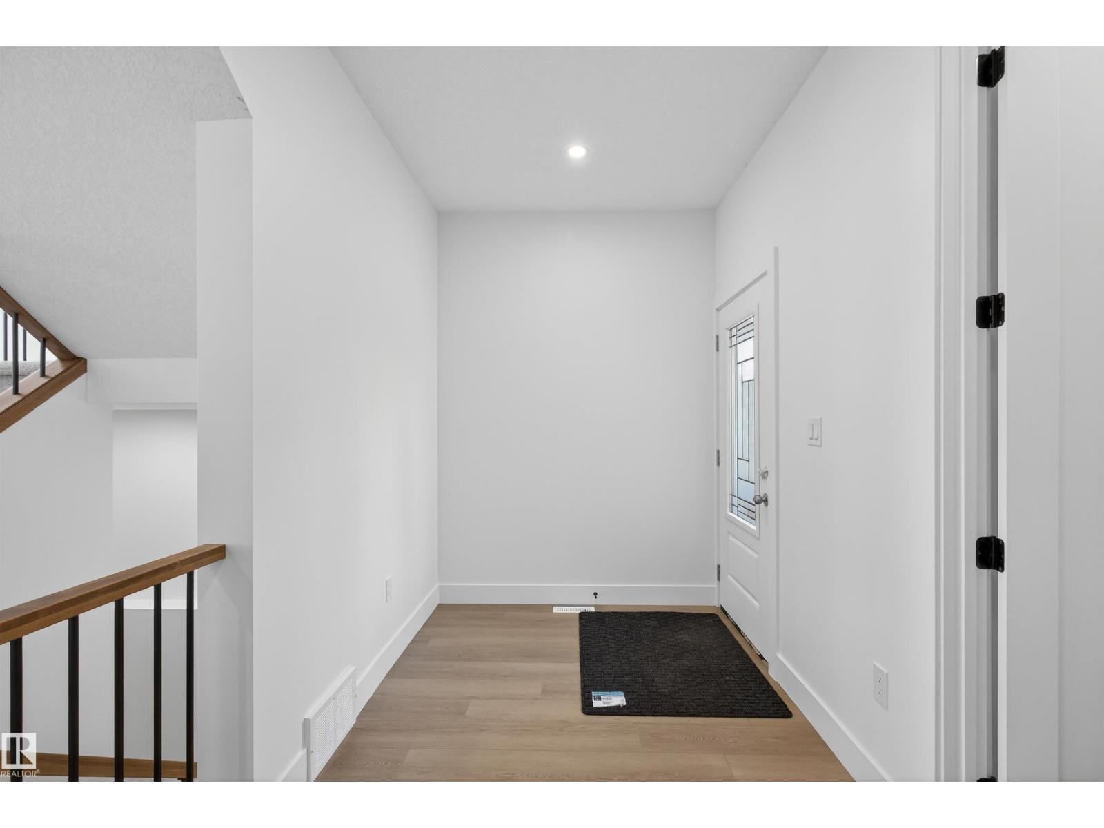 Additional image 3 of 16716 34 Avenue SW, Edmonton, AB, T6W5M2