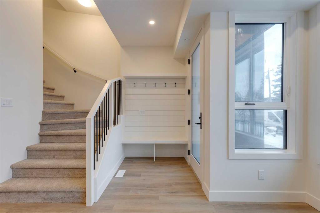 Additional image 4 of 2126 7 Street NW, Calgary, AB, T2M 1K3