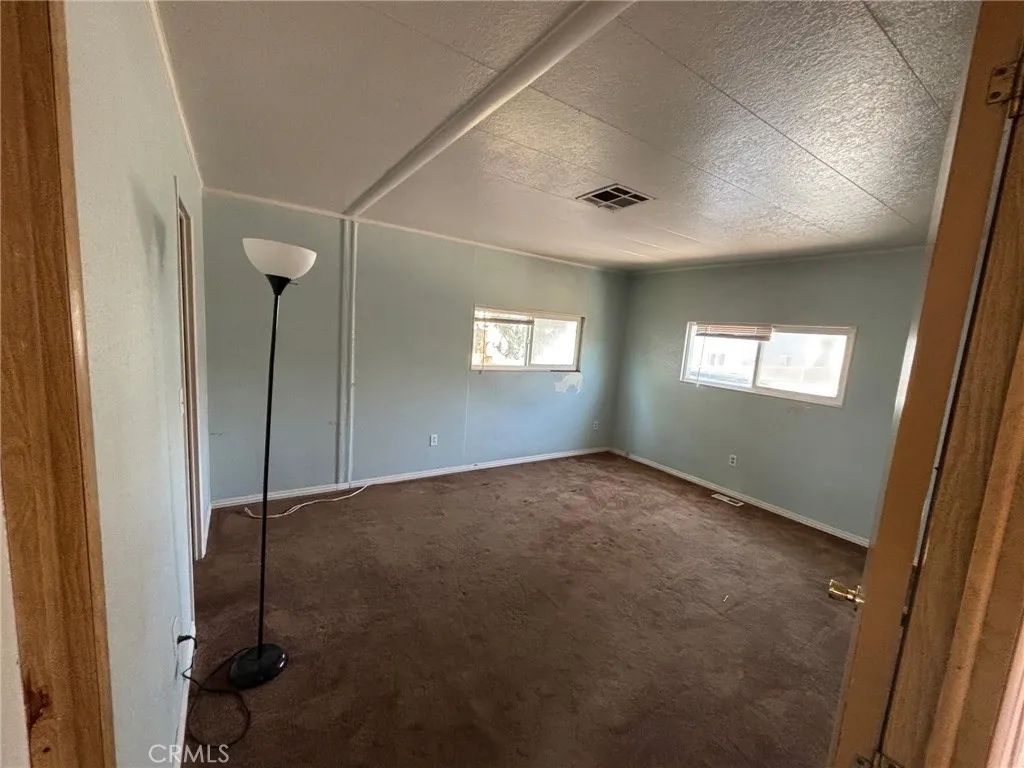 1701 S Thornburg Street, Santa Maria, CA 93458