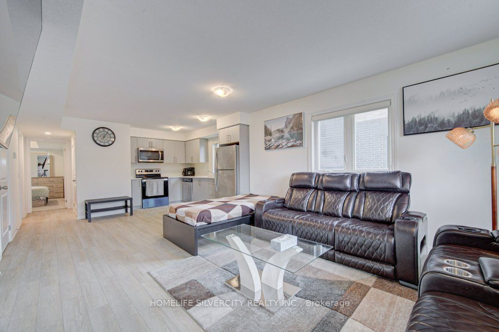 Additional image 6 of #18-235 Chapel Hill Drive, Kitchener, ON, N2R 0S4