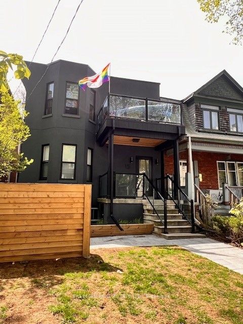 B03-15 Thorburn Avenue, Toronto, ON, M6K 1C4
