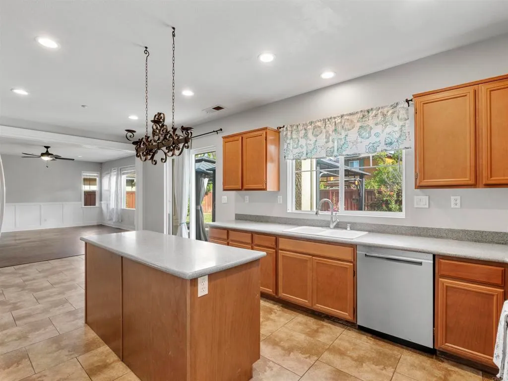 Additional image 52 of 588 Dana Lane, Escondido, CA 92027
