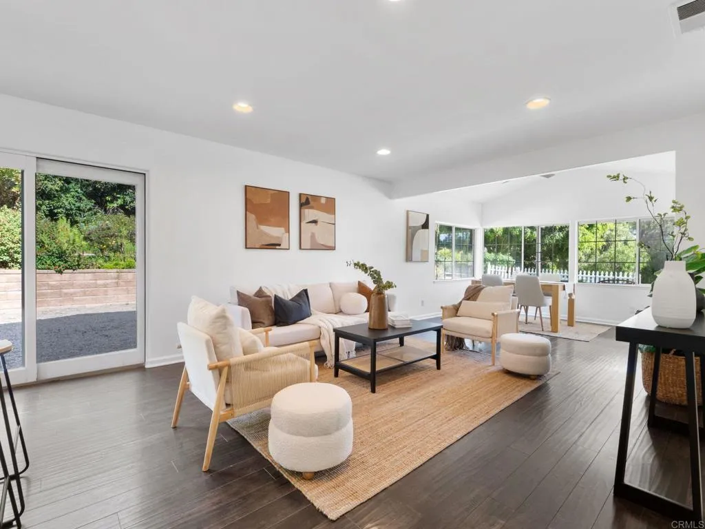 Additional image 13 of 946 Osborne Street, Vista, CA 92084