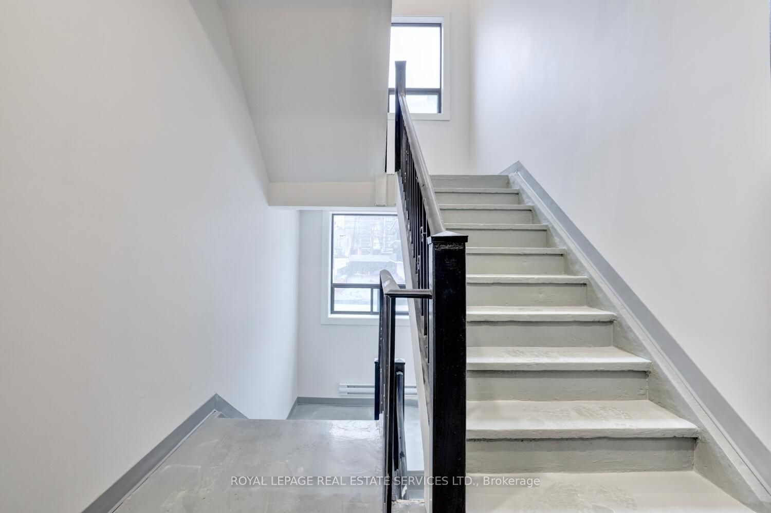 Additional image 2 of 305-20 Duke Street, Hamilton, ON, L8P 1X1