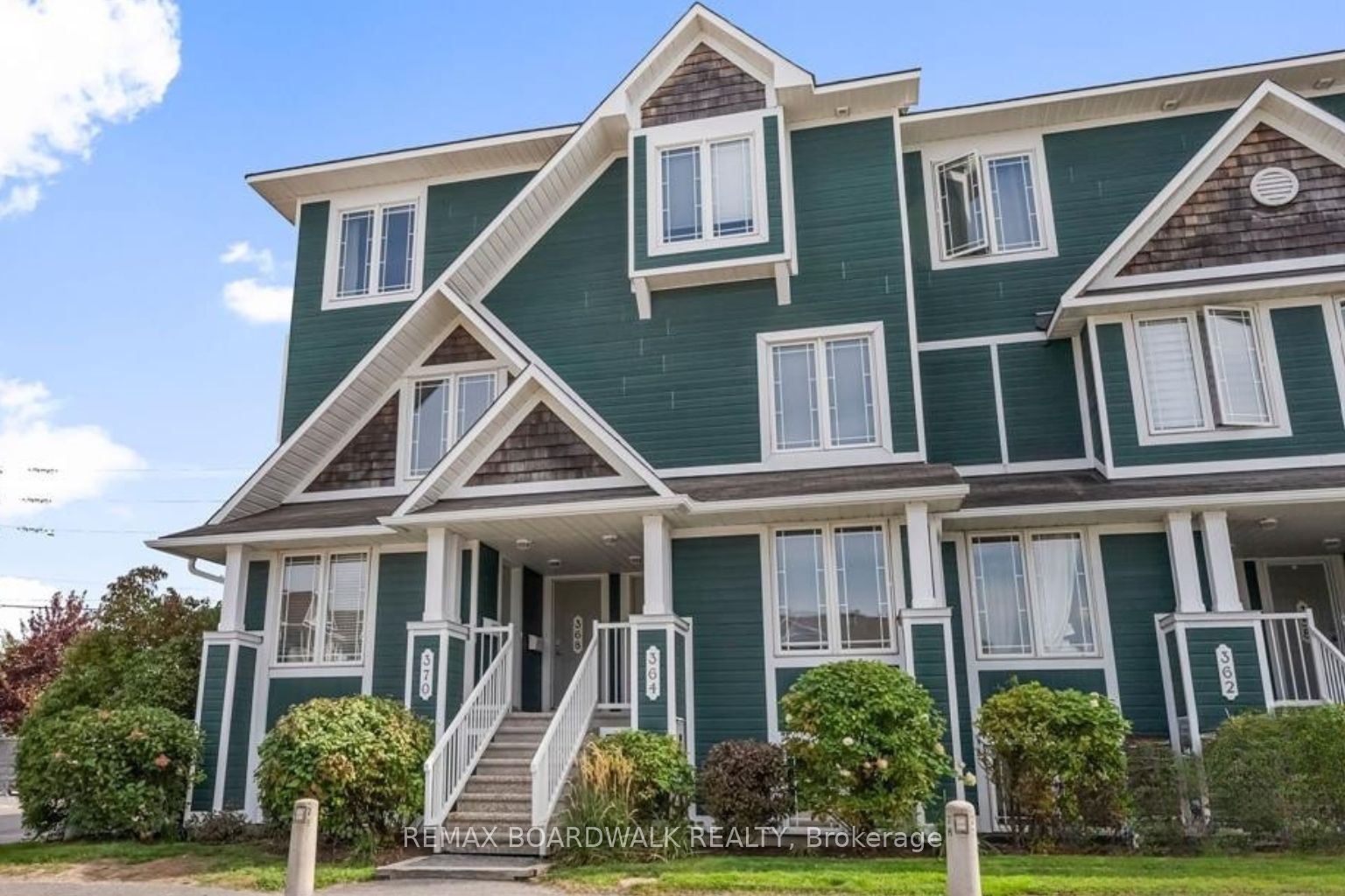 364 Crownridge Drive, Ottawa, ON, K2M 3A4