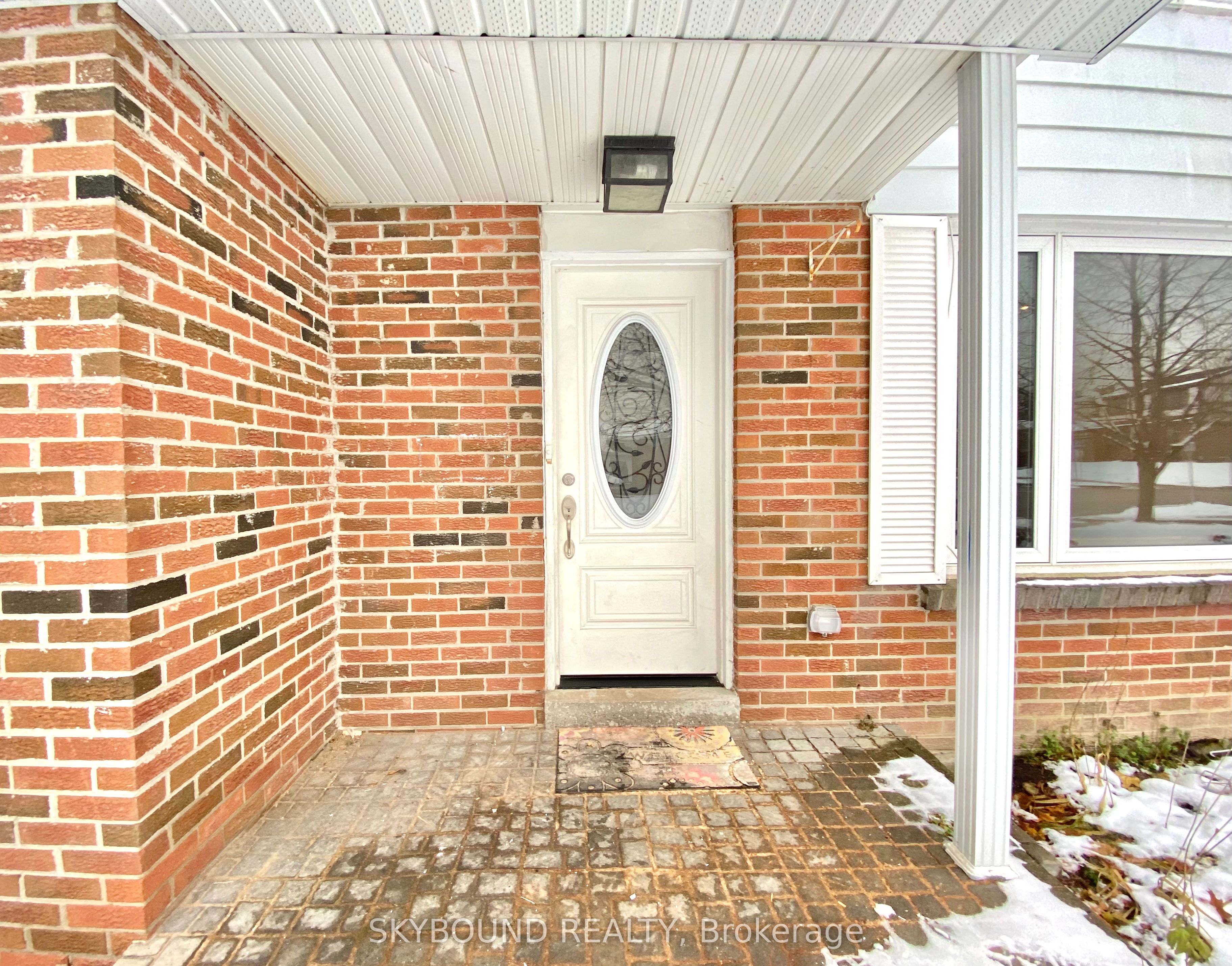 Additional image 3 of Room 3-252 William Roe Boulevard N, Newmarket, ON, L3Y 1B5