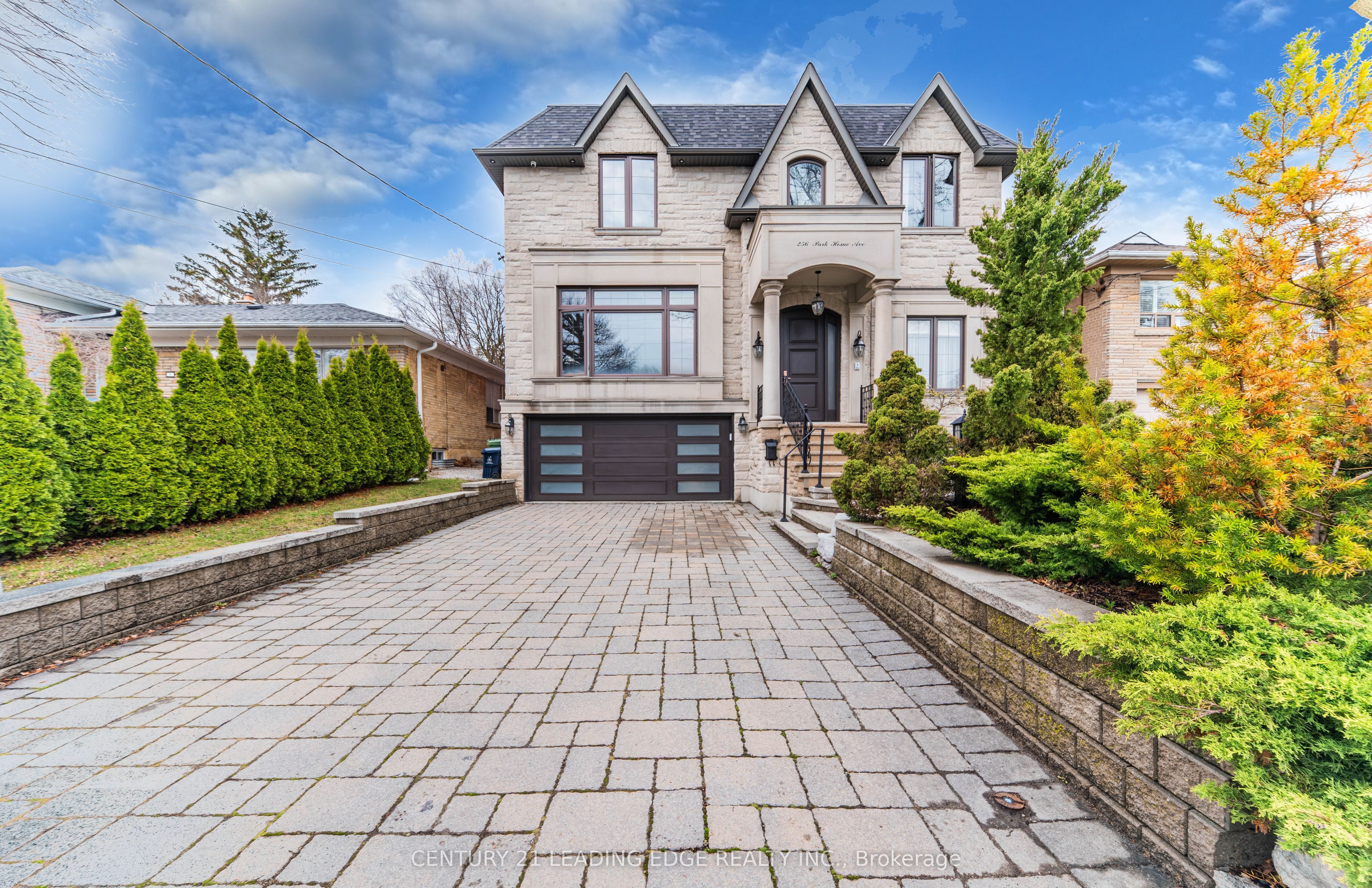 256 Park Home Avenue, Toronto, ON, M2R 1A3