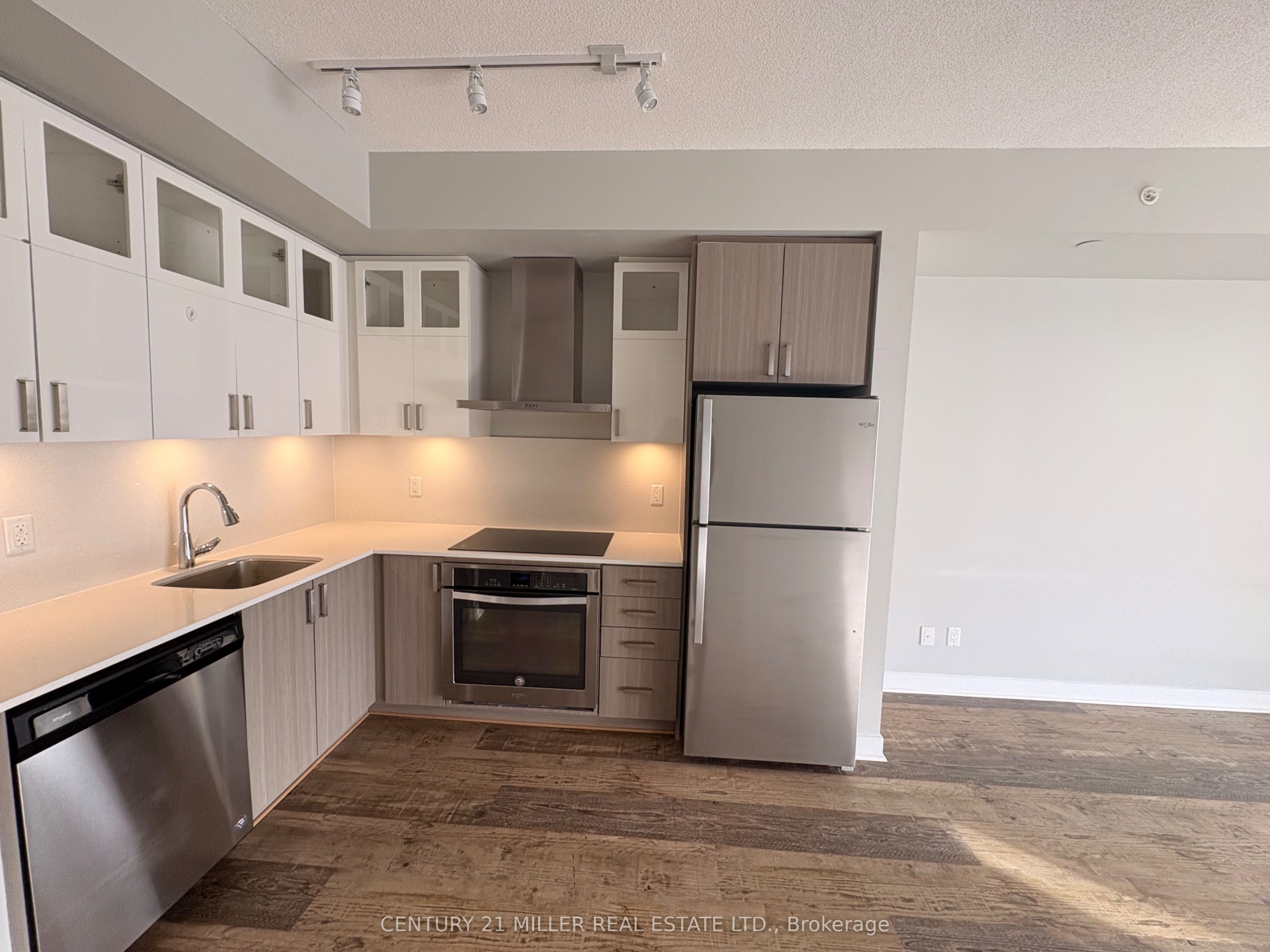 Additional image 5 of B308-5240 Dundas Street W, Burlington, ON, L7L 0J6