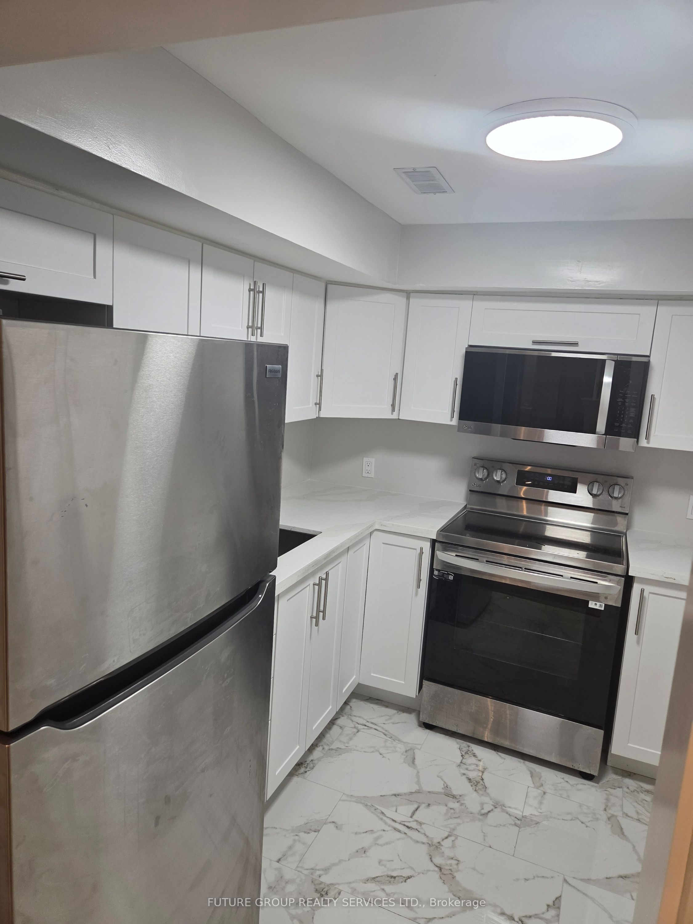 Additional image 5 of 22 Rich Crescent, Whitby, ON, L1P 1V8