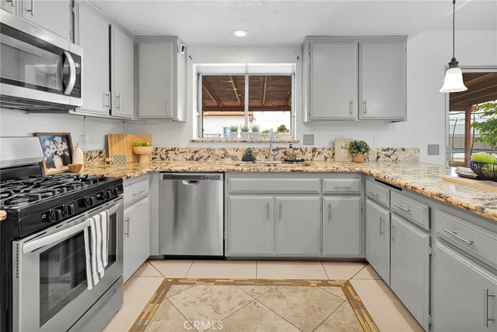 Additional image 18 of 14798 Dos Palmas Road, Victorville, CA 92392