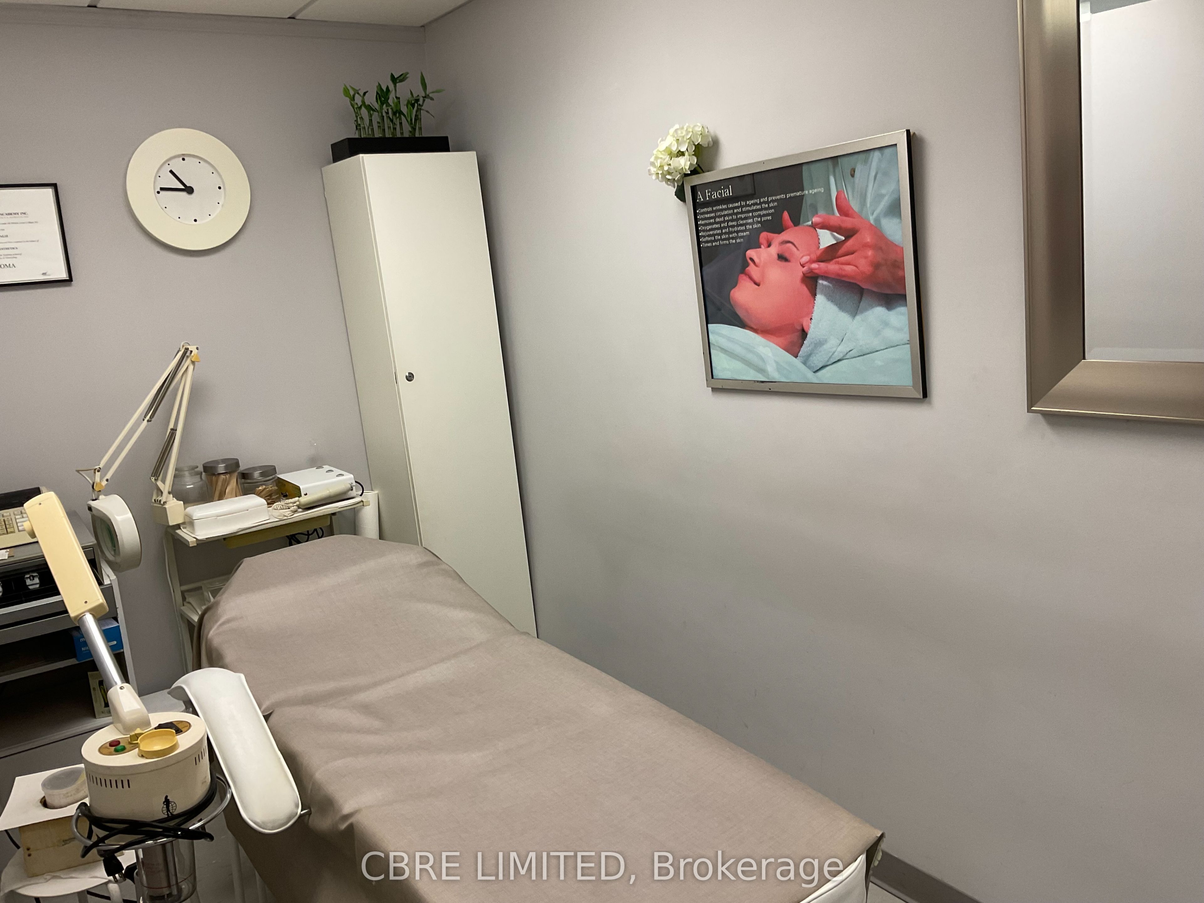 Additional image 4 of 827 O'connor Drive, Toronto, ON, M4B 2S7