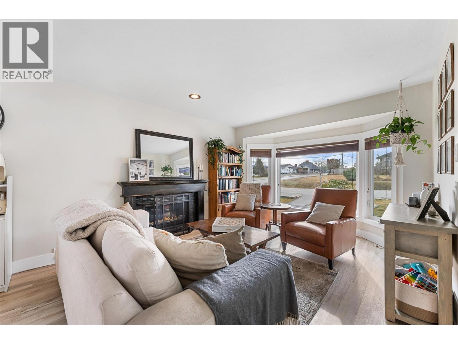 Additional image 4 of 2186 Finlay Court, Lake Country, BC, V1V1J1