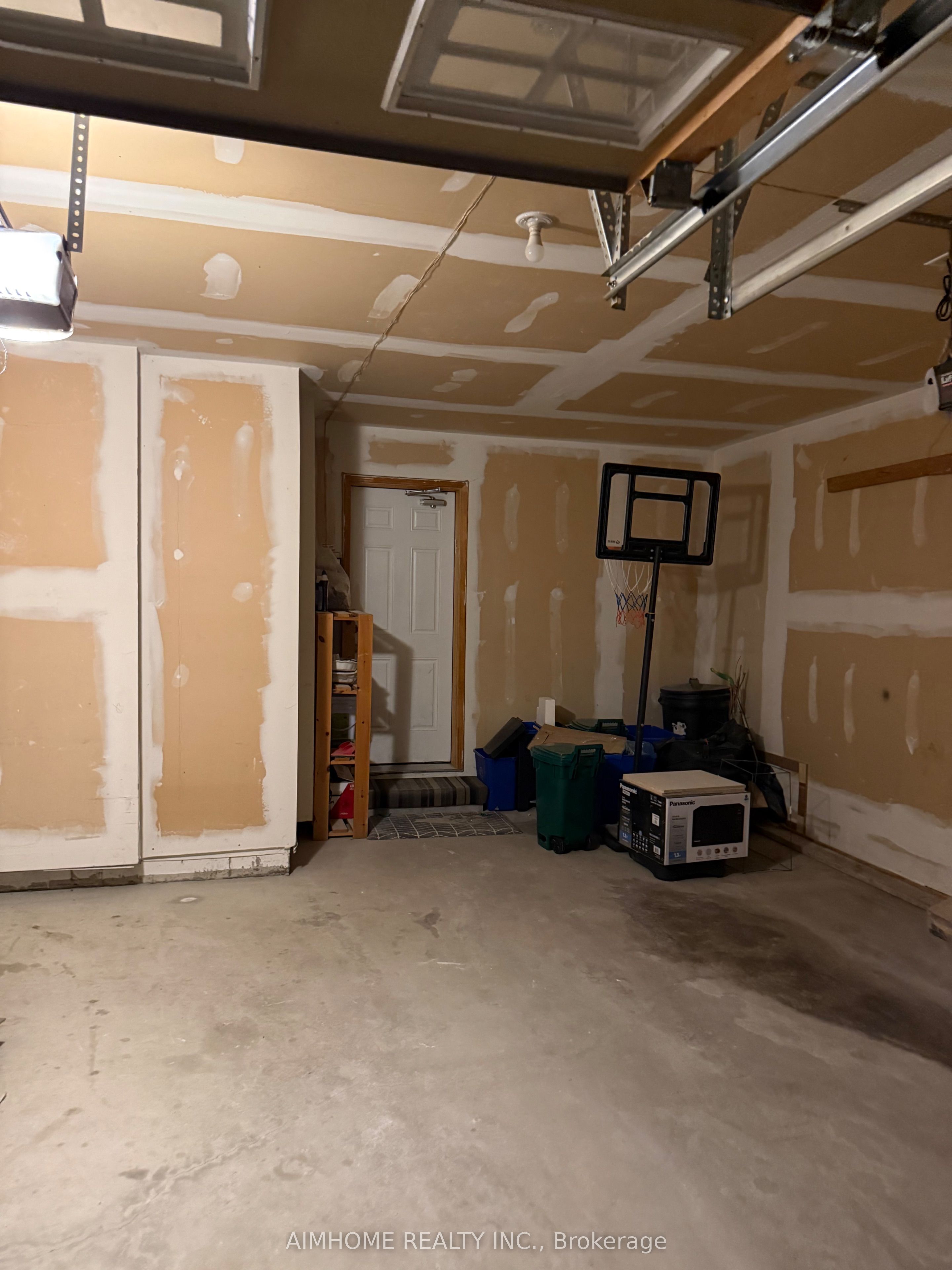 Additional image 3 of 28 Desjardin Drive, Markham, ON, L6E 0M2