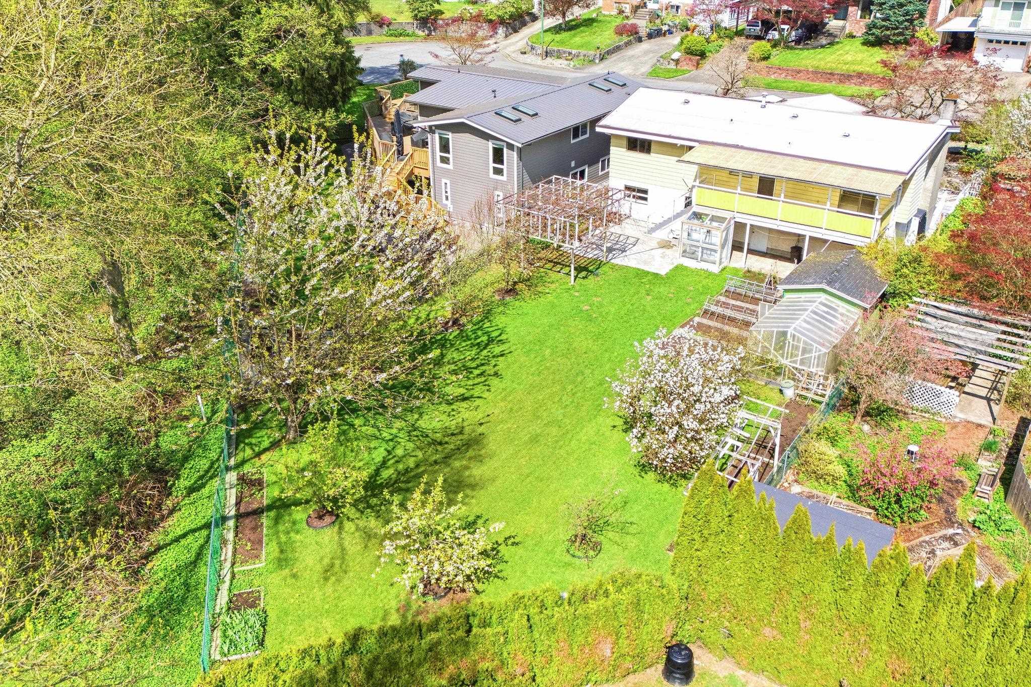 Additional image 2 of 5180 Springdale Court, Burnaby, BC, V5B 4P4