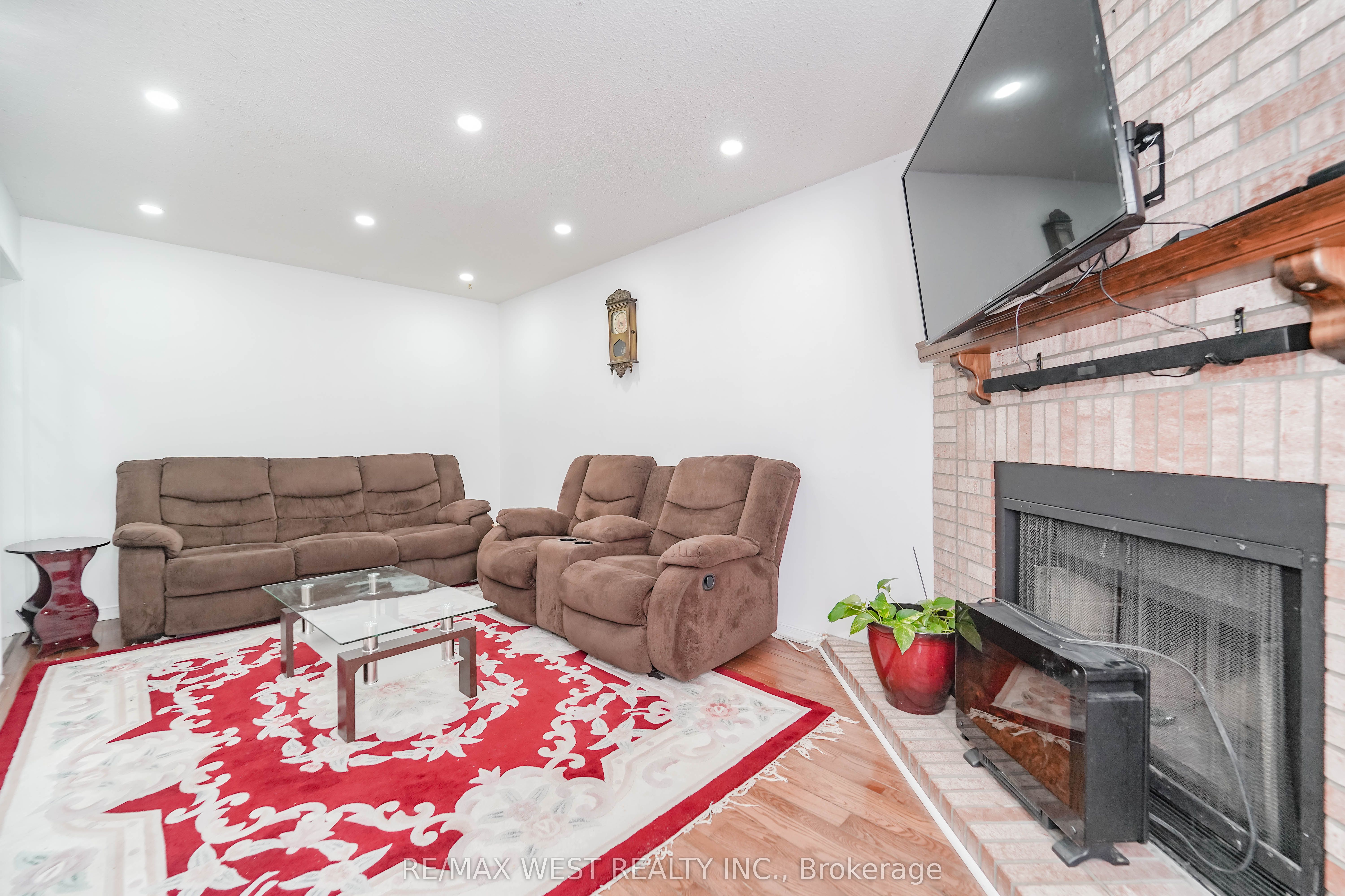 Additional image 6 of 120 Littles Road, Toronto, ON, M1B 5G7