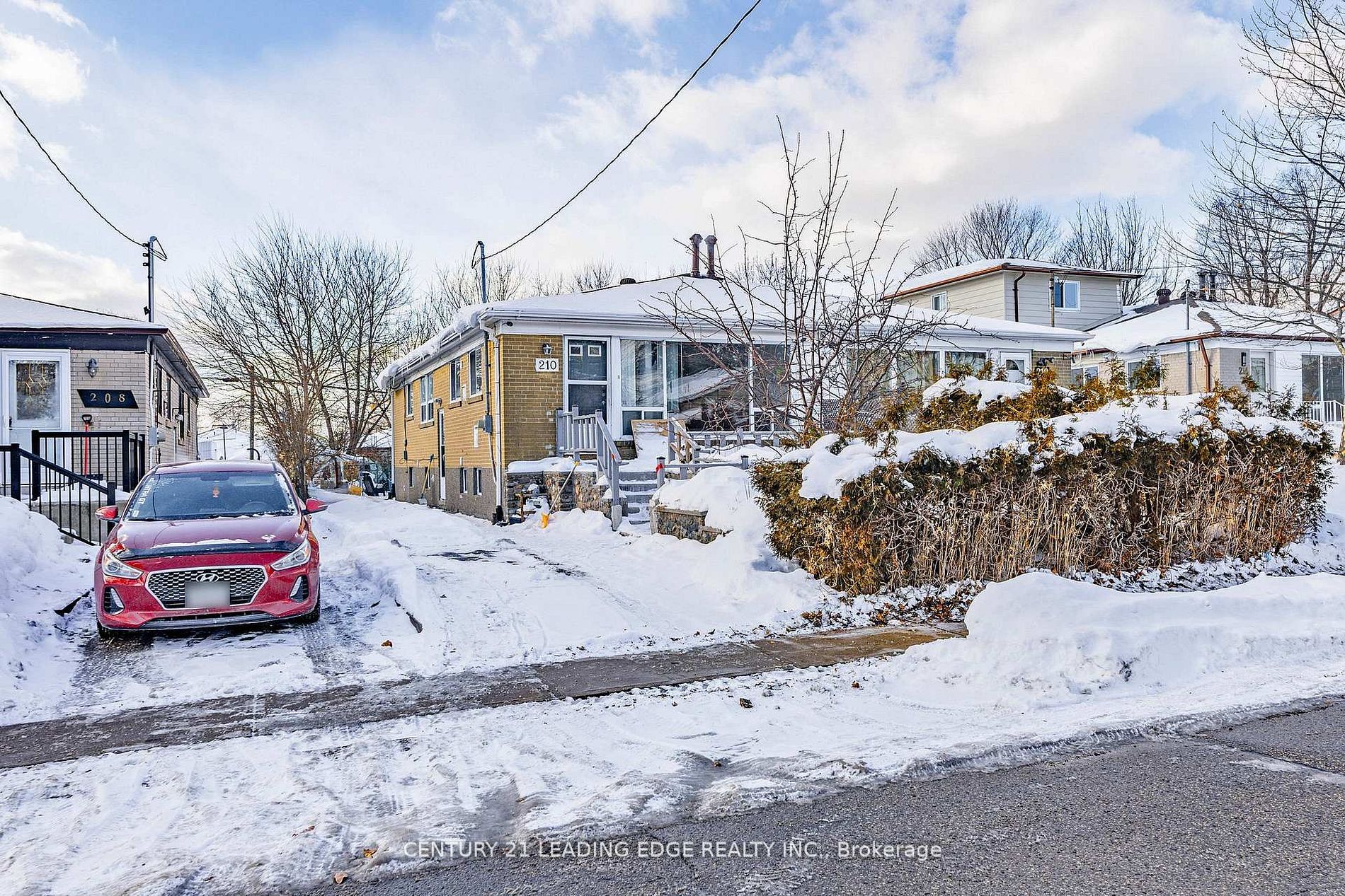 210 Linden Avenue, Toronto, ON, M1K 3H8