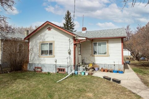 Additional image 2 of 5118 37 Street, Red Deer, AB, T4N 0V8