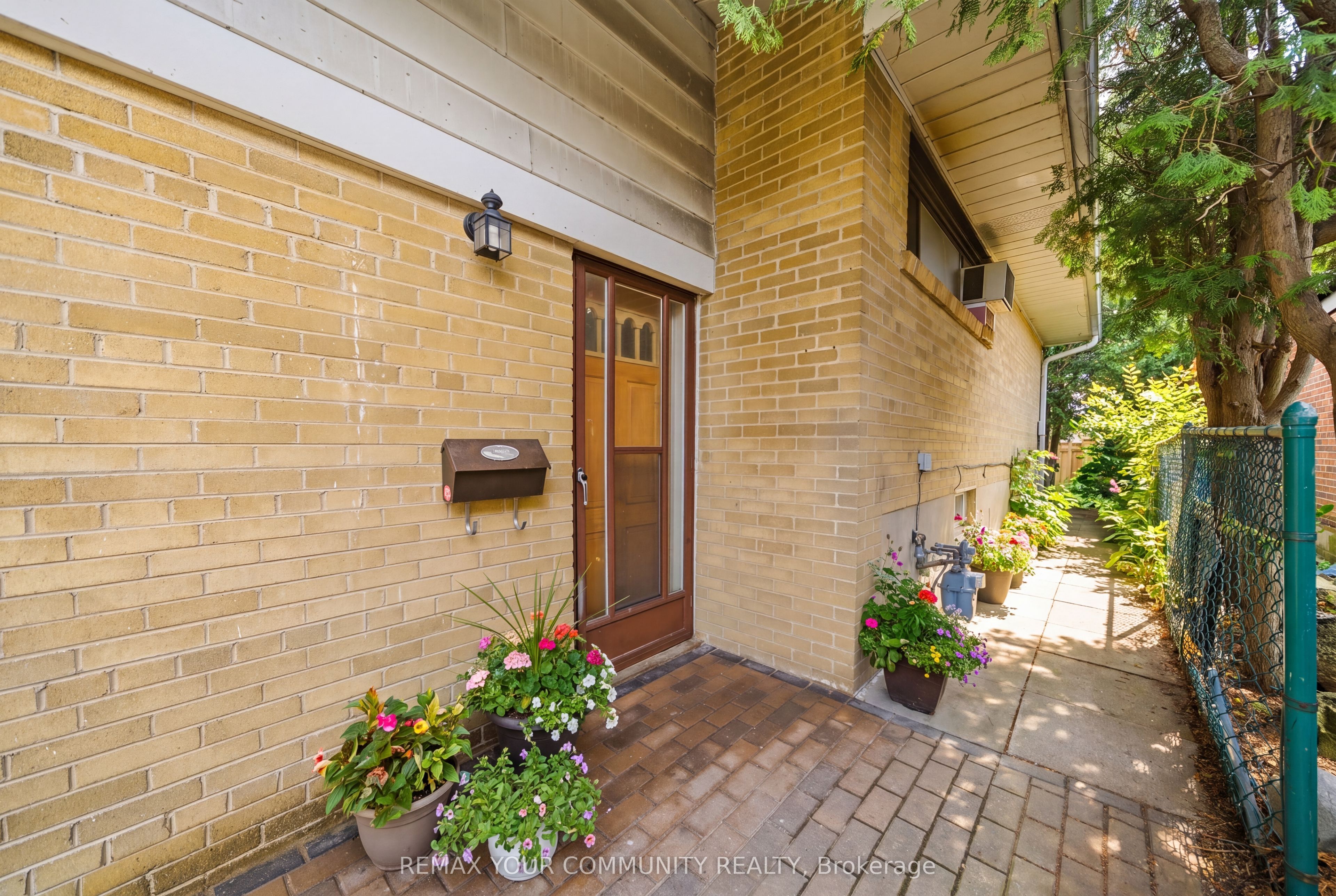 Additional image 5 of 25 Fordwich Crescent, Toronto, ON, M9W 2T3