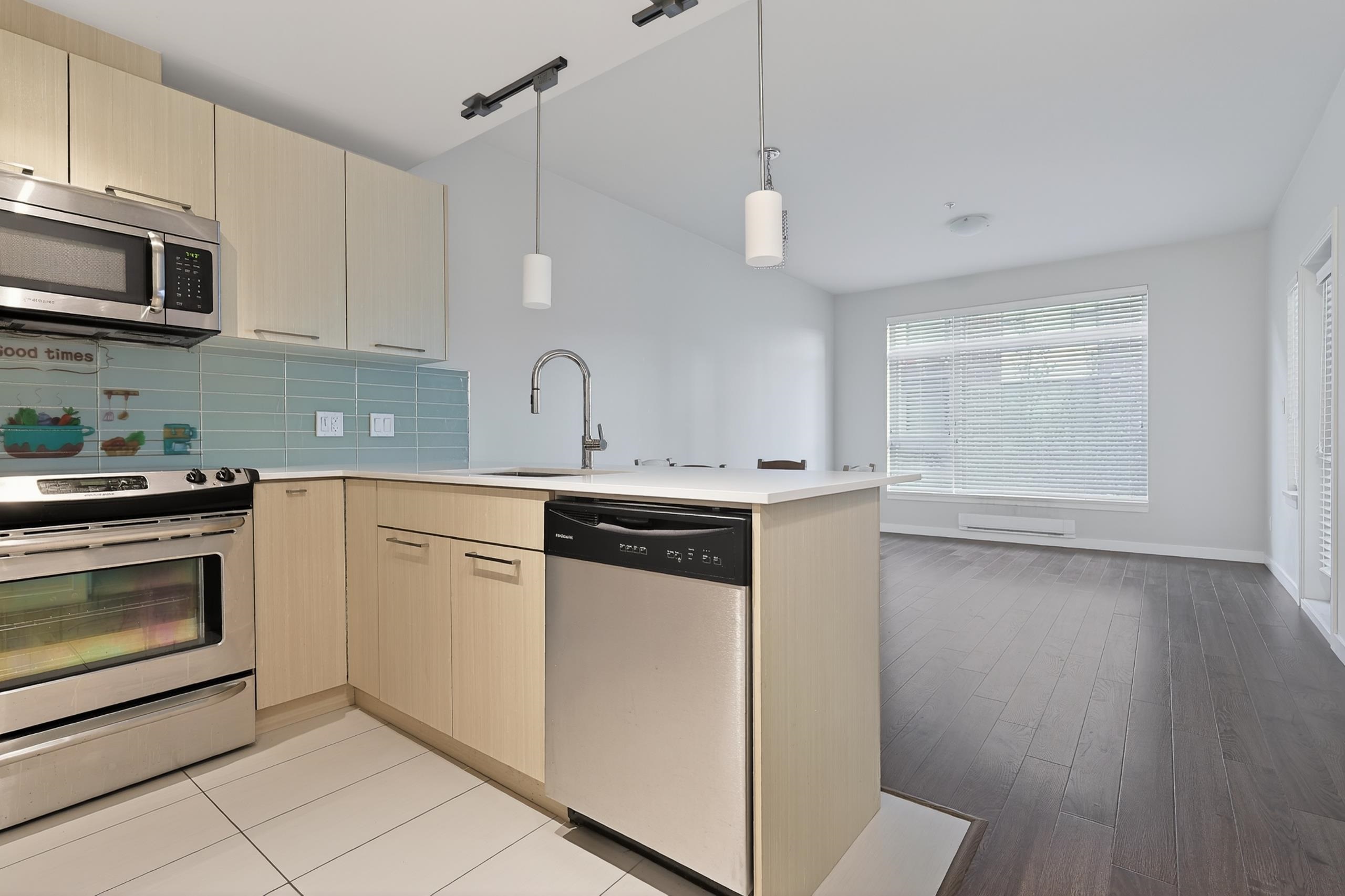 Additional image 3 of 220-5248 Grimmer Street, Burnaby, BC, V5H 0E1