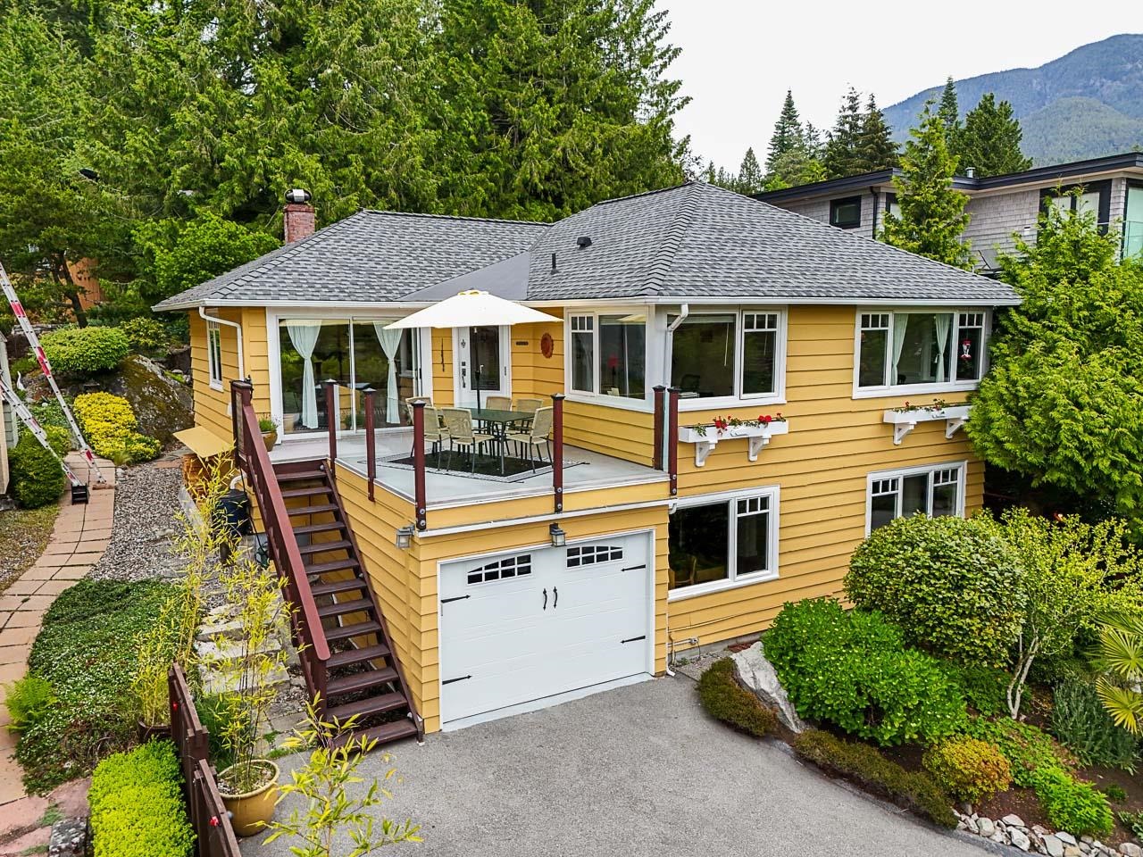 6577 Marine Drive, West Vancouver, BC, V7W 2S8