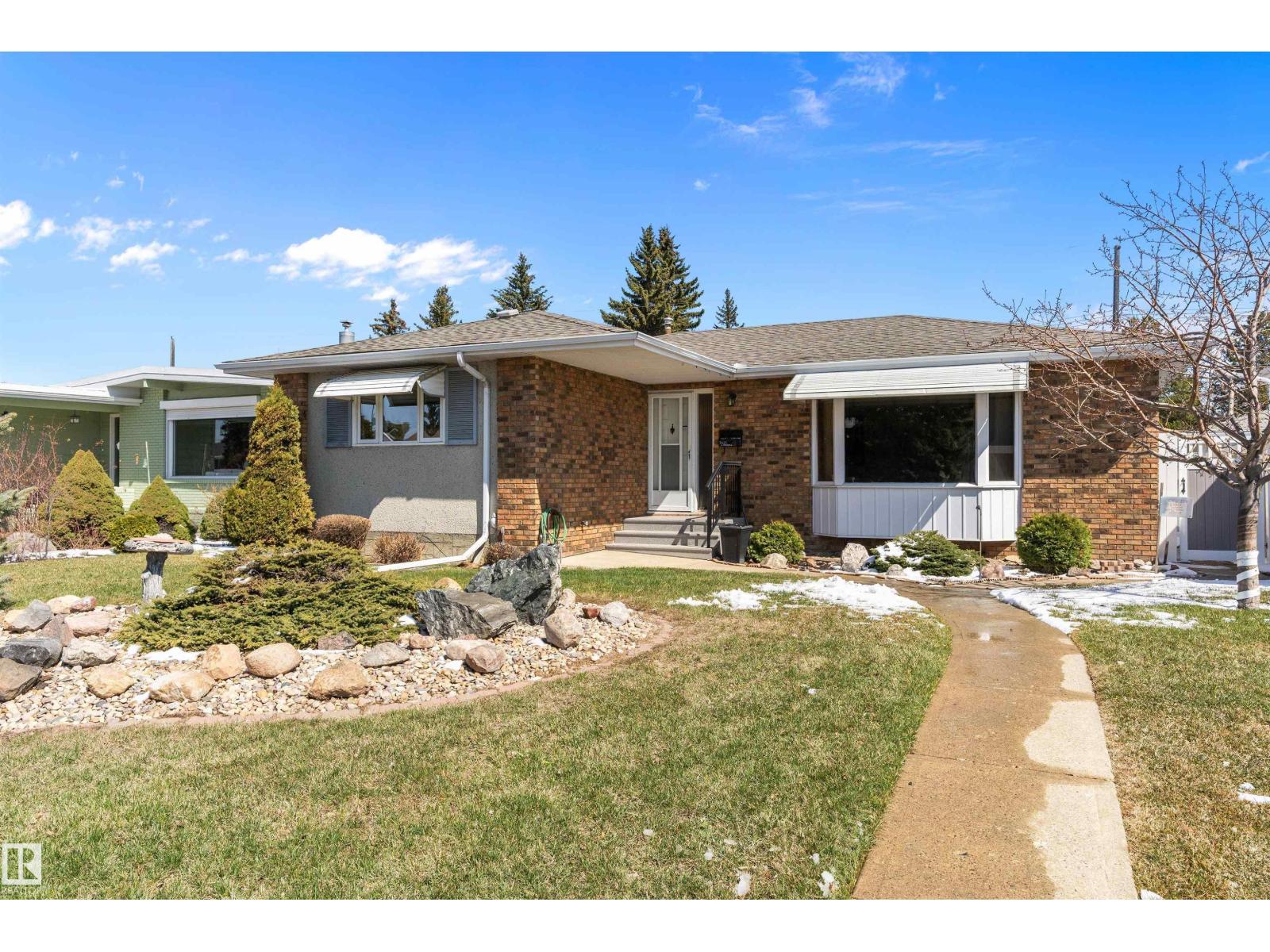 Additional image 2 of 9411 68a Street NW, Edmonton, AB, T6B1T9