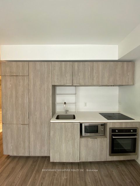 603-77 Shuter Street, Toronto, ON, M5B 0B8