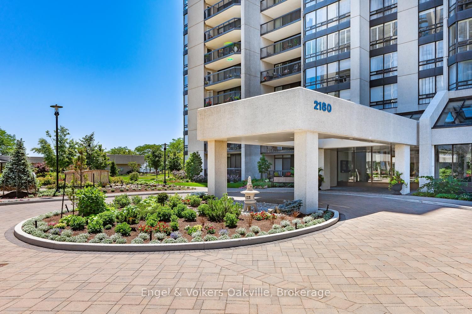 Additional image 3 of 205-2180 Marine Drive, Oakville, ON, L6L 5V2