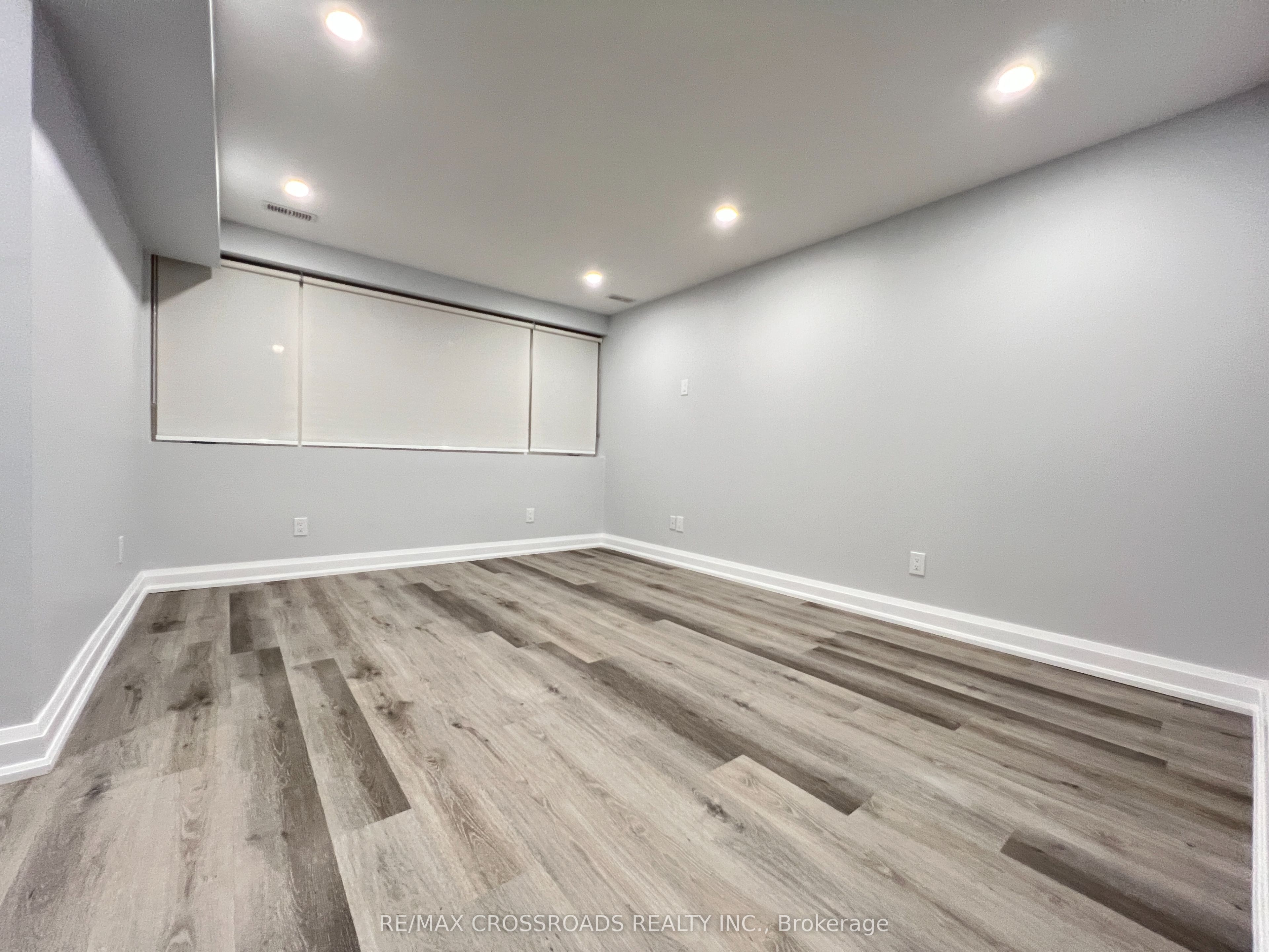 Additional image 6 of 2-25 Glenside Avenue, Toronto, ON, M4L 2T6