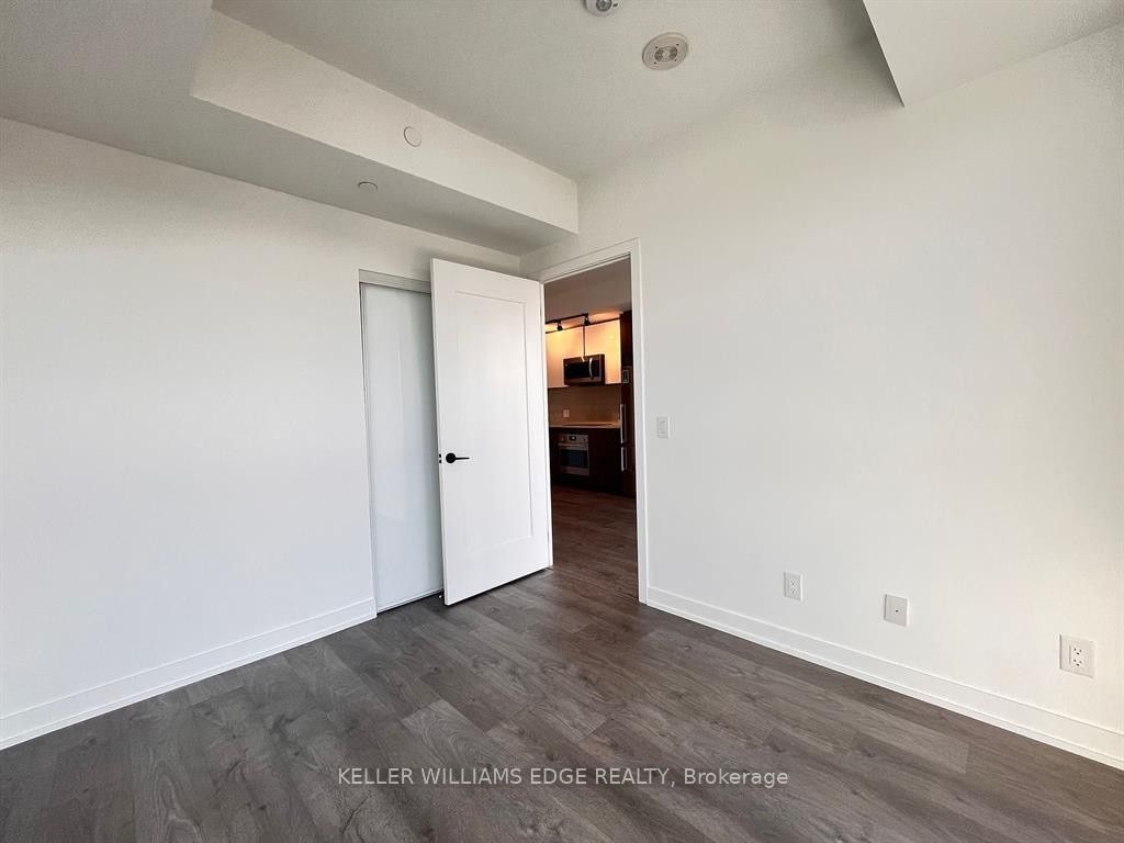 Additional image 6 of 2711-5 Defries Street, Toronto, ON, M5A 0W7