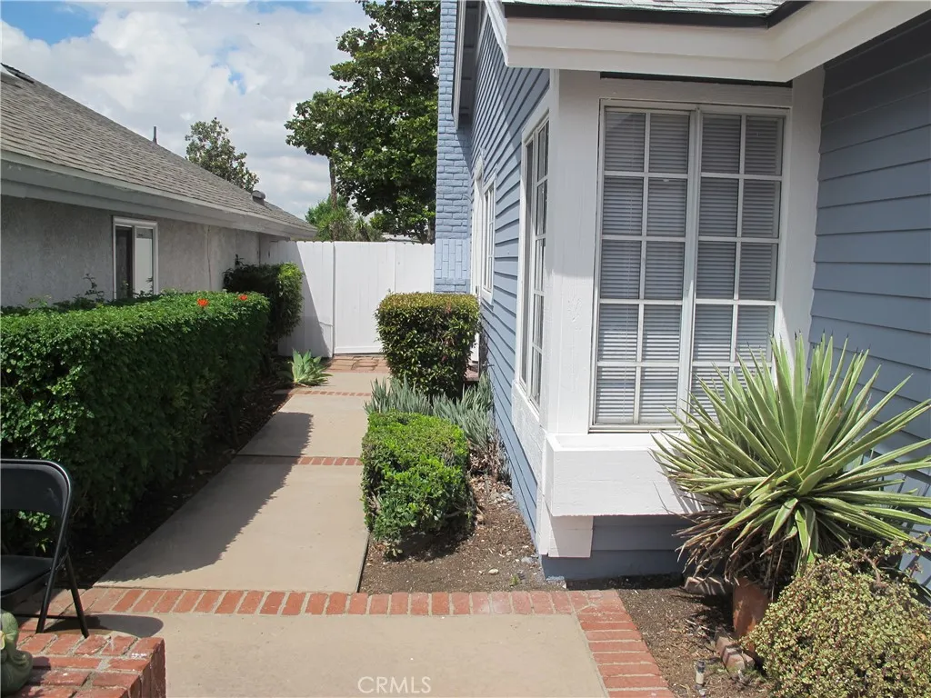 Additional image 4 of 668 N Quince Ave, Rialto, CA 92376