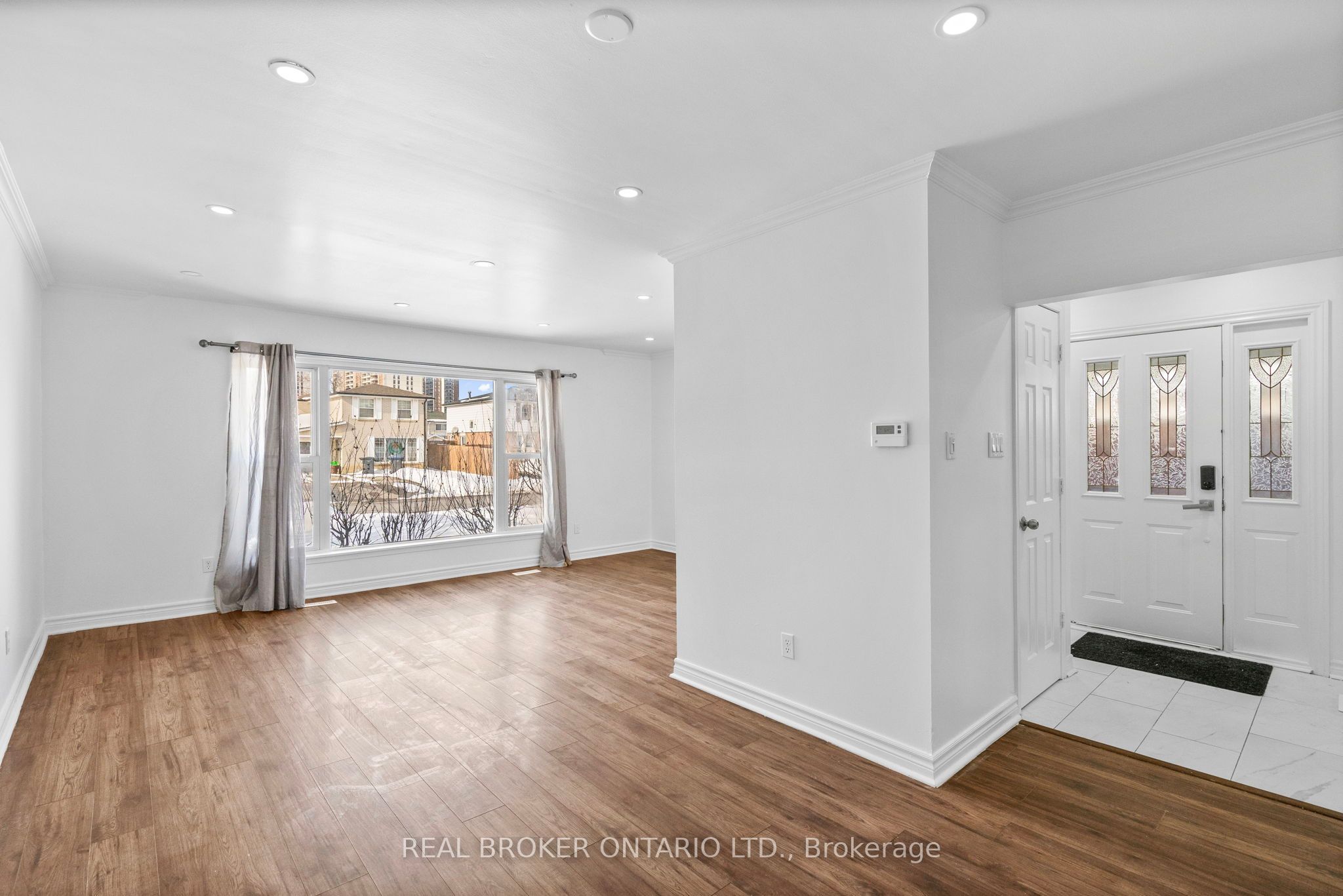 Additional image 3 of 11 Cathcart Crescent, Brampton, ON, L6T 2A4