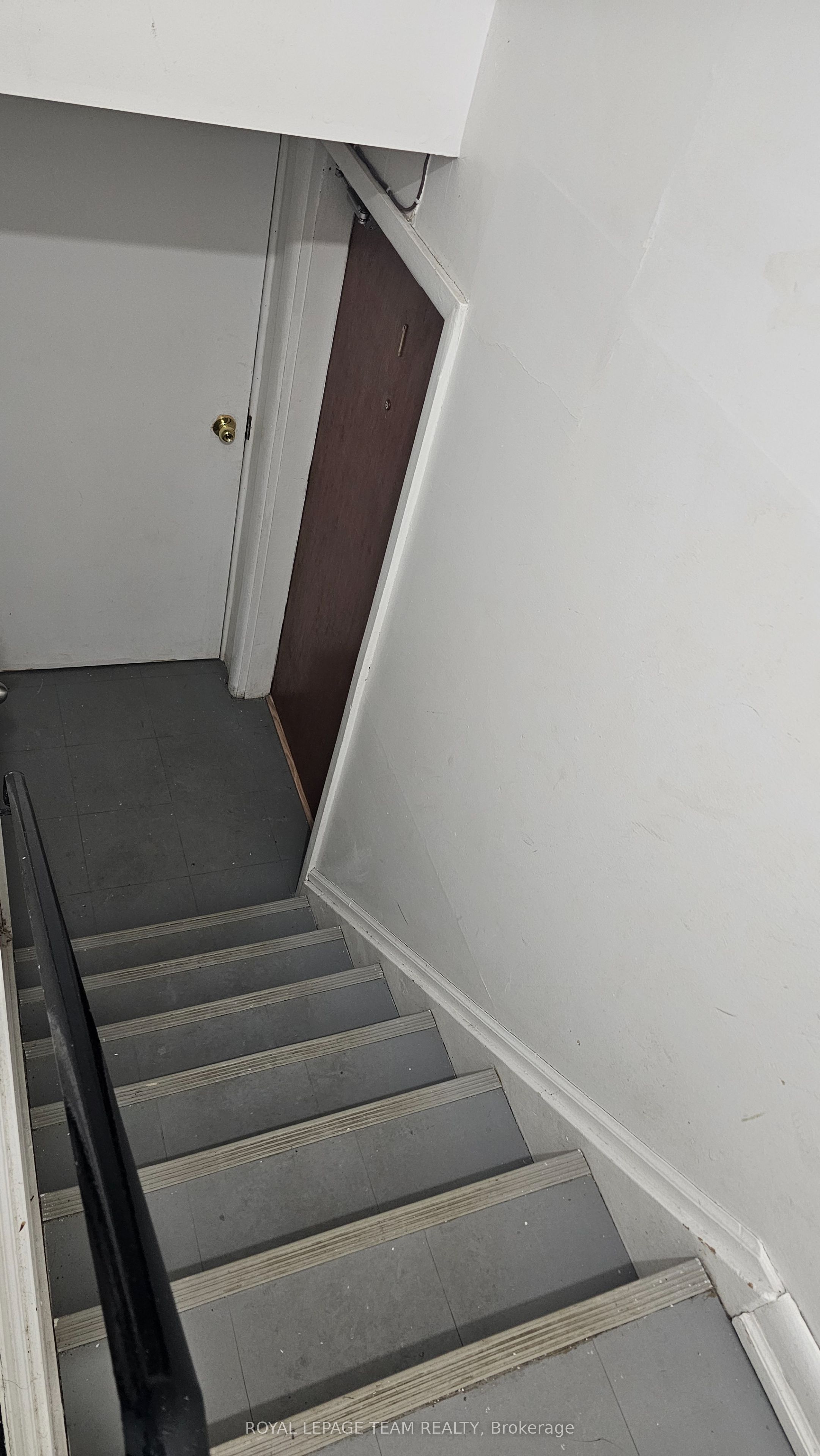 Additional image 2 of 1-395 Peach Tree Lane, Ottawa, ON, K1K 2R7