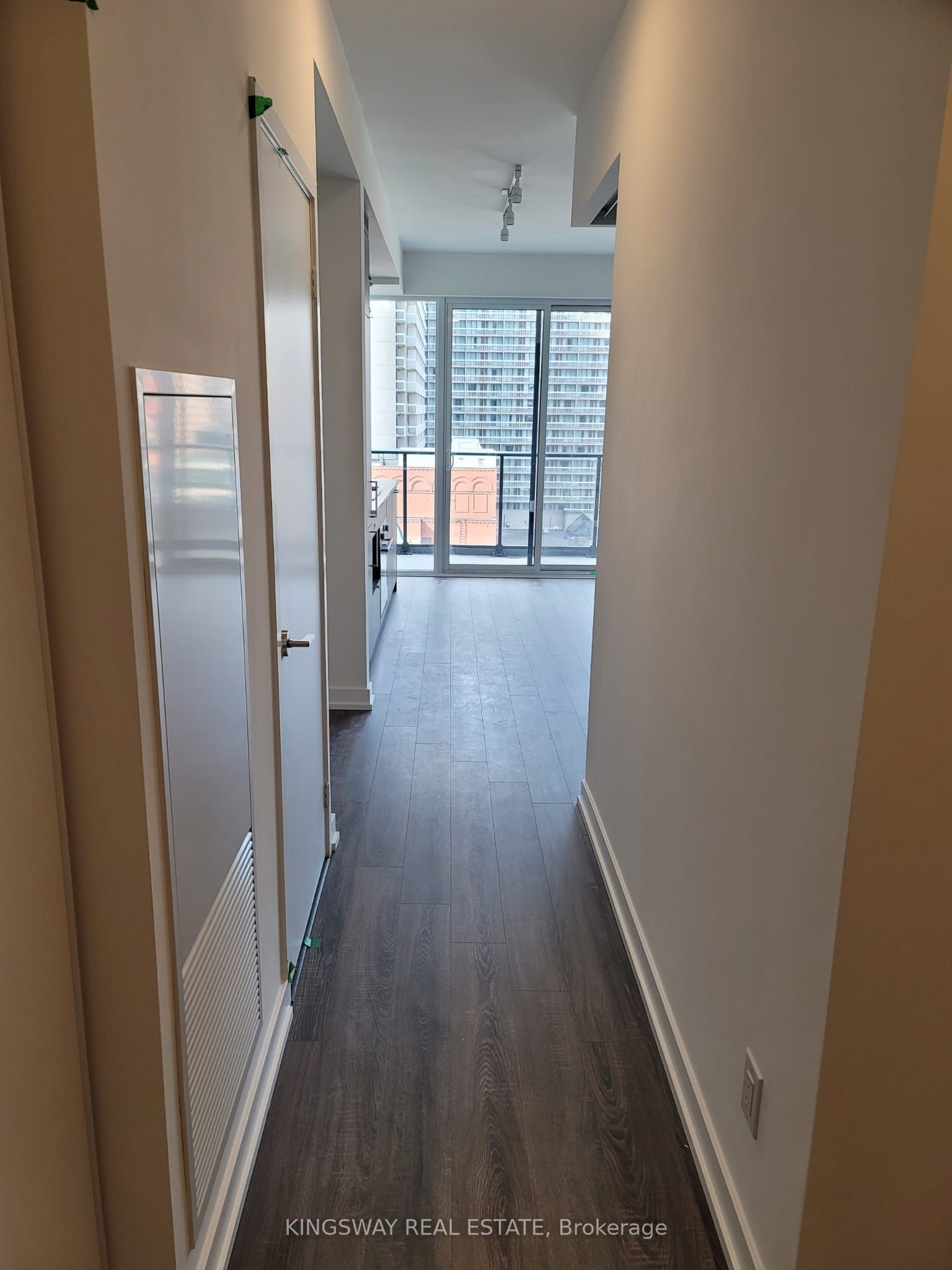 Additional image 3 of 923-20 Edward Street, Toronto, ON, M5G 0C5