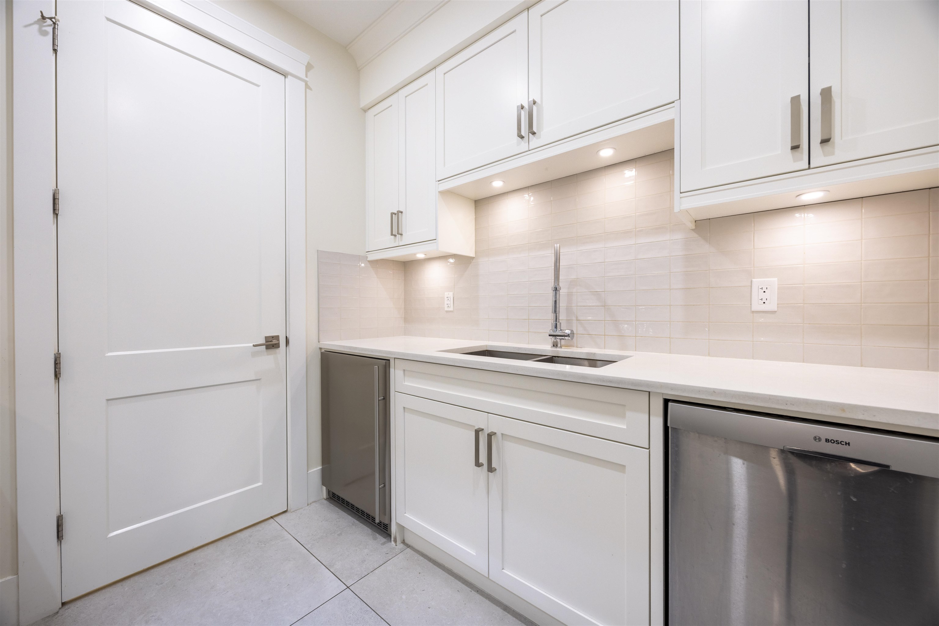 Additional image 5 of 1245 Kent Street, White Rock, BC, V4B 4T6