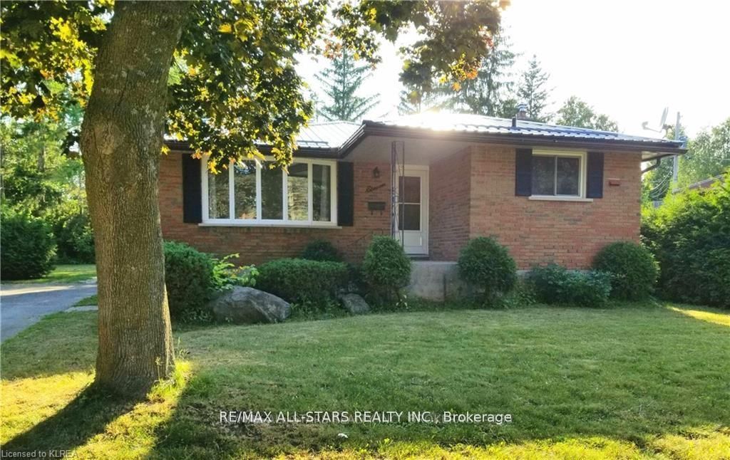 11 Roselyn Court, Kawartha Lakes, ON, K9V 4T8