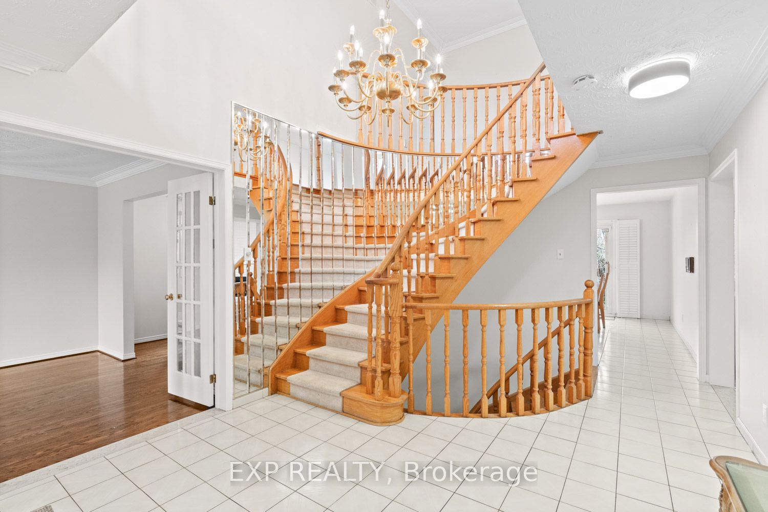Additional image 2 of Main-61 Dundee Crescent, Markham, ON, L3R 8Y9