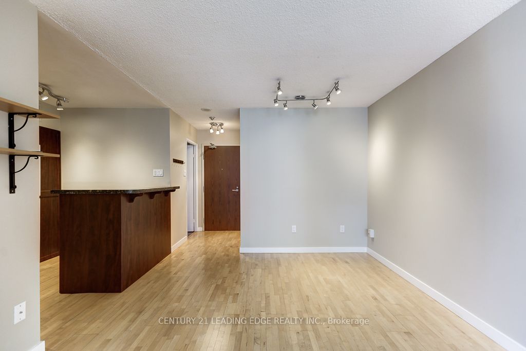 Additional image 5 of 1416-1055 Bay Street, Toronto, ON, M5S 3A3