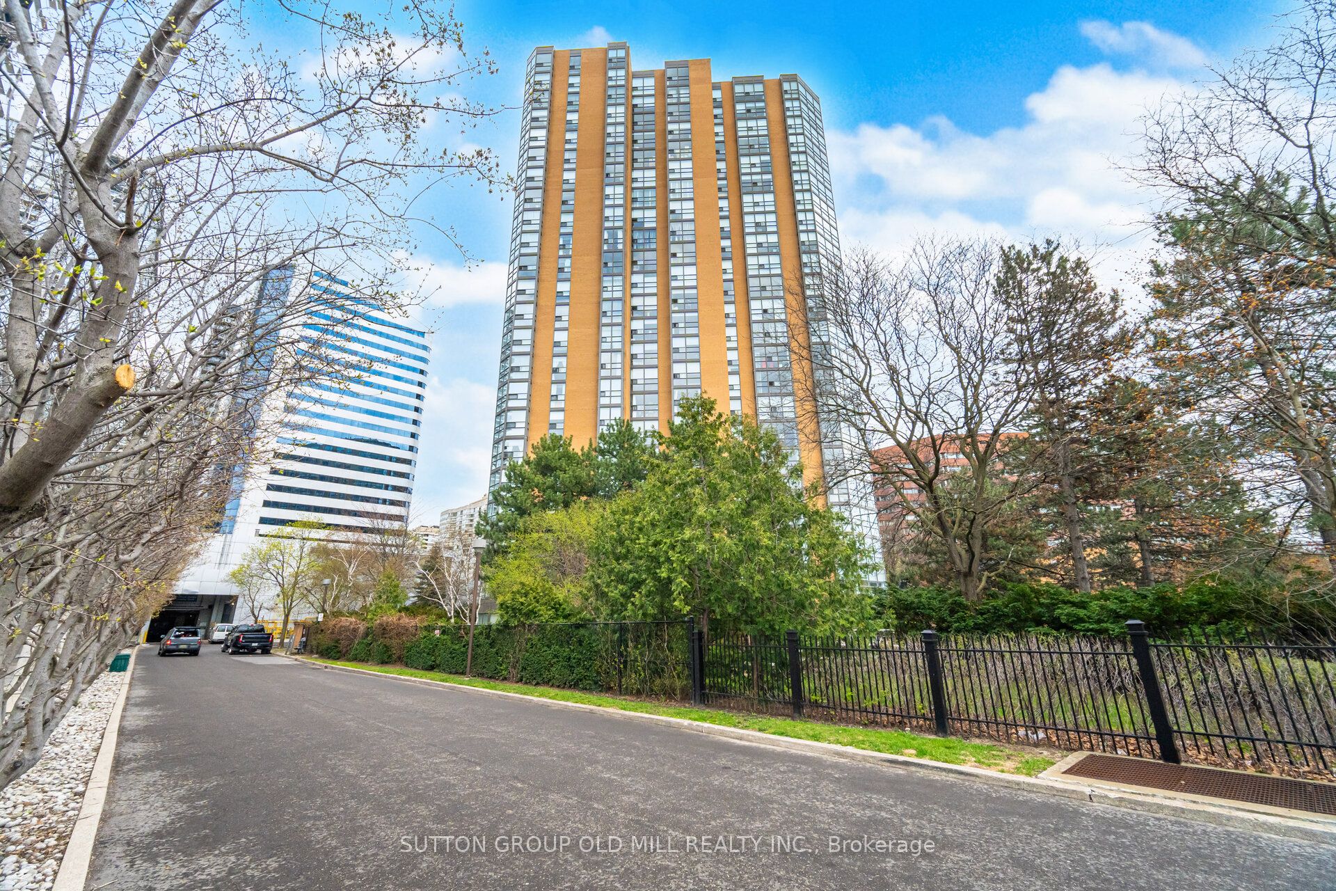 Additional image 2 of 1410-131 Beecroft Road, Toronto, ON, M2N 6G9