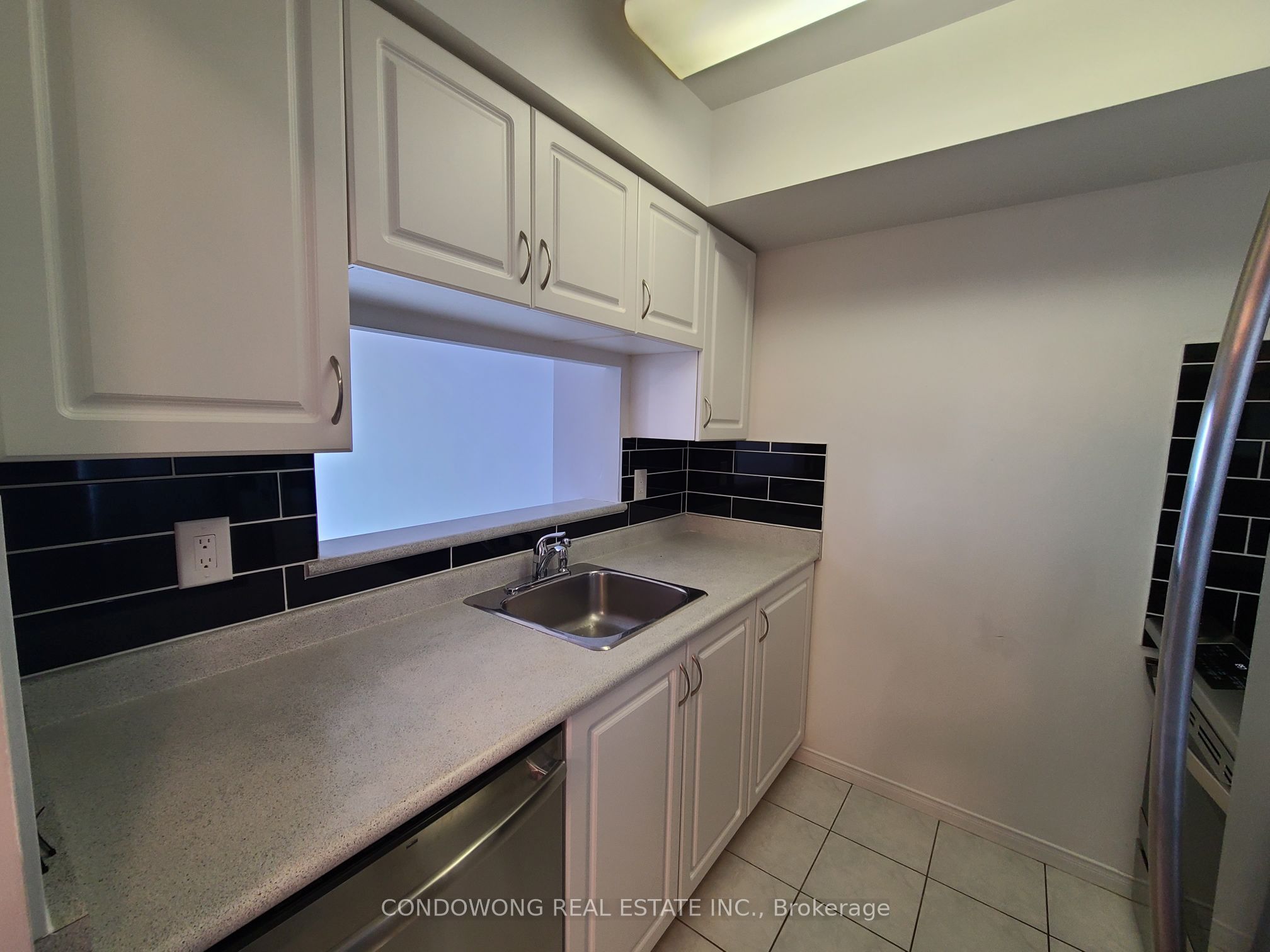 Additional image 2 of 2705-1 Pemberton Avenue, Toronto, ON, M2M 4L9
