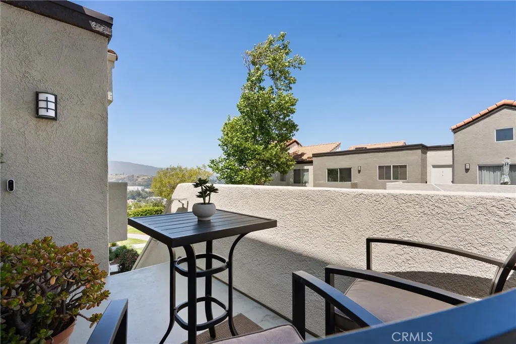 Additional image 5 of 21200 Trumpet Dr Unit 205, Newhall, CA 91321