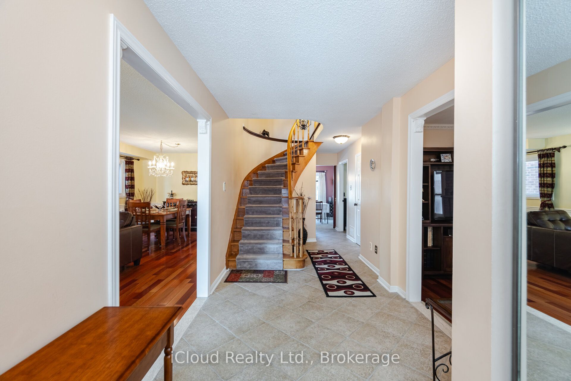 Additional image 4 of 1615 Sir Monty's Drive, Mississauga, ON, L5N 4R1