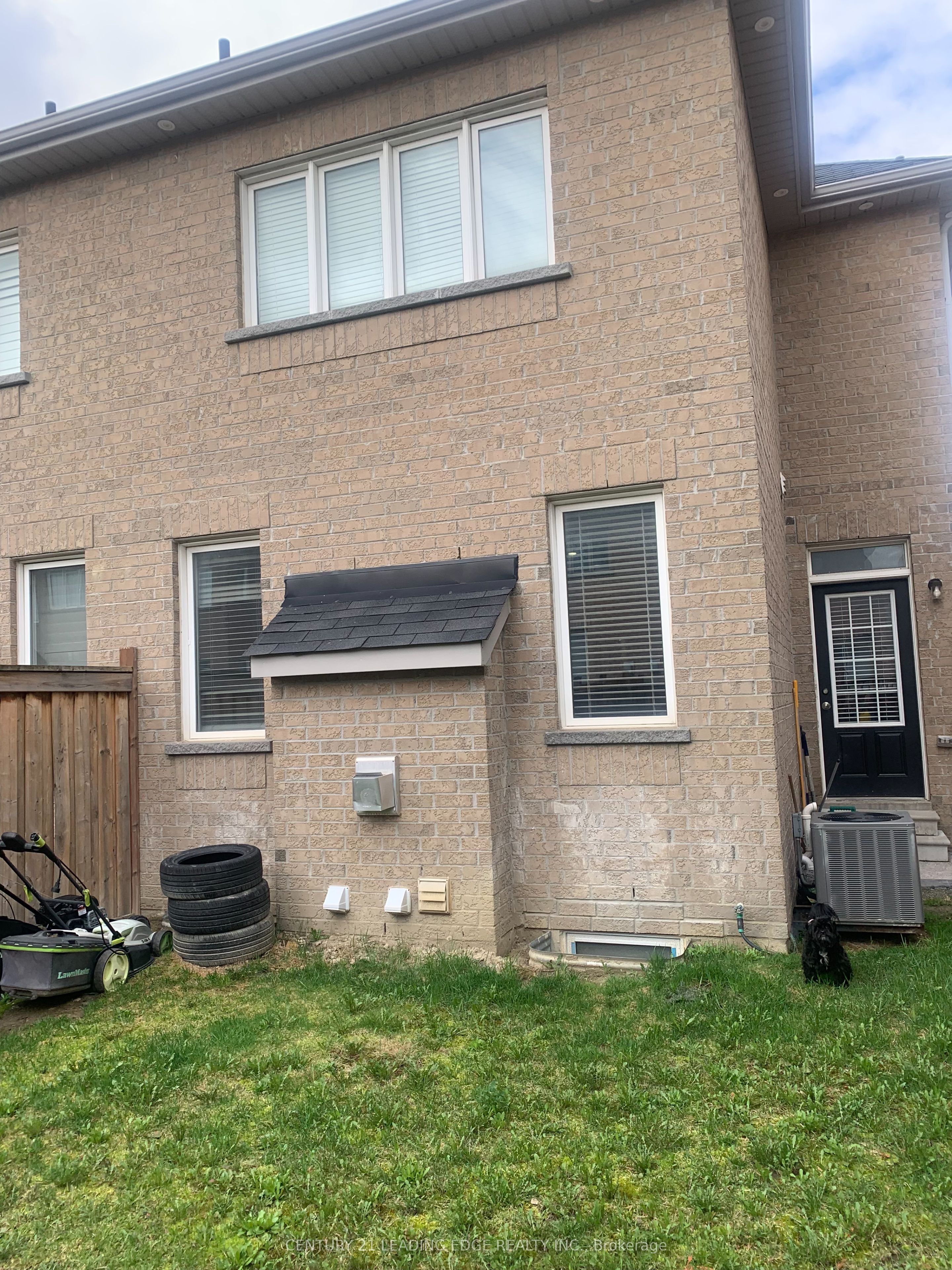 Additional image 2 of 70 Campwood Crescent, Brampton, ON, L6P 0W8
