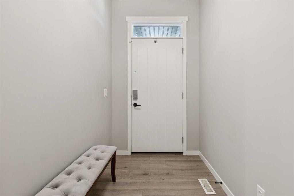 Additional image 4 of 293 Masters Avenue SE, Calgary, AB, T3M 2C1