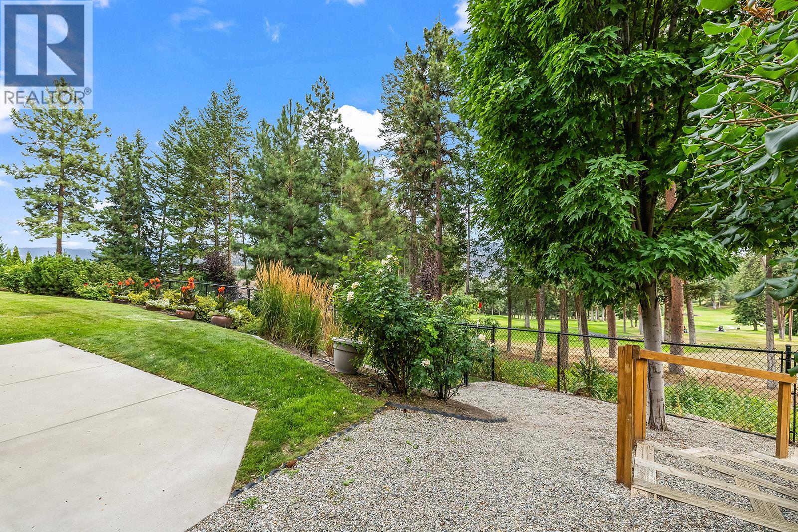 Additional image 4 of 8-2283 Shannon Heights Court, West Kelowna, BC, V4T3B9