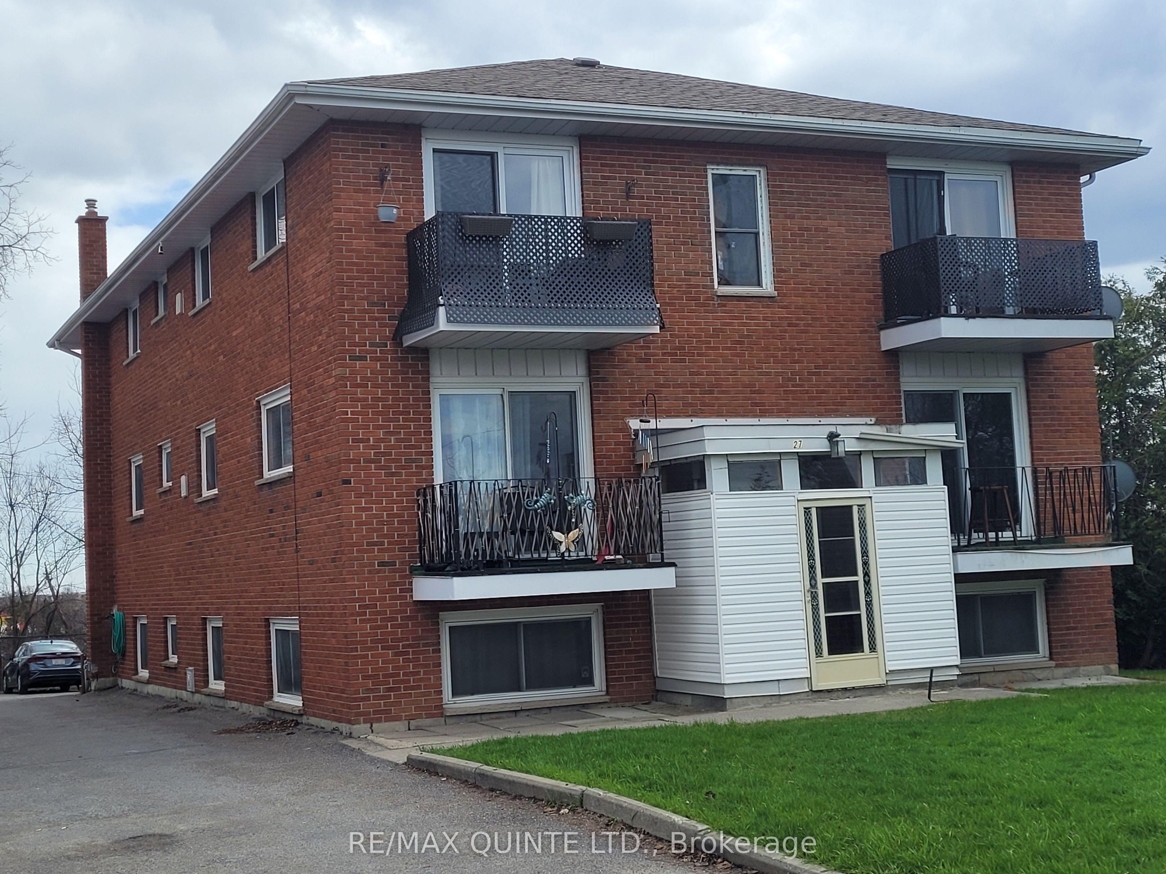 27 King George Square, Belleville, ON, K8P 2A6