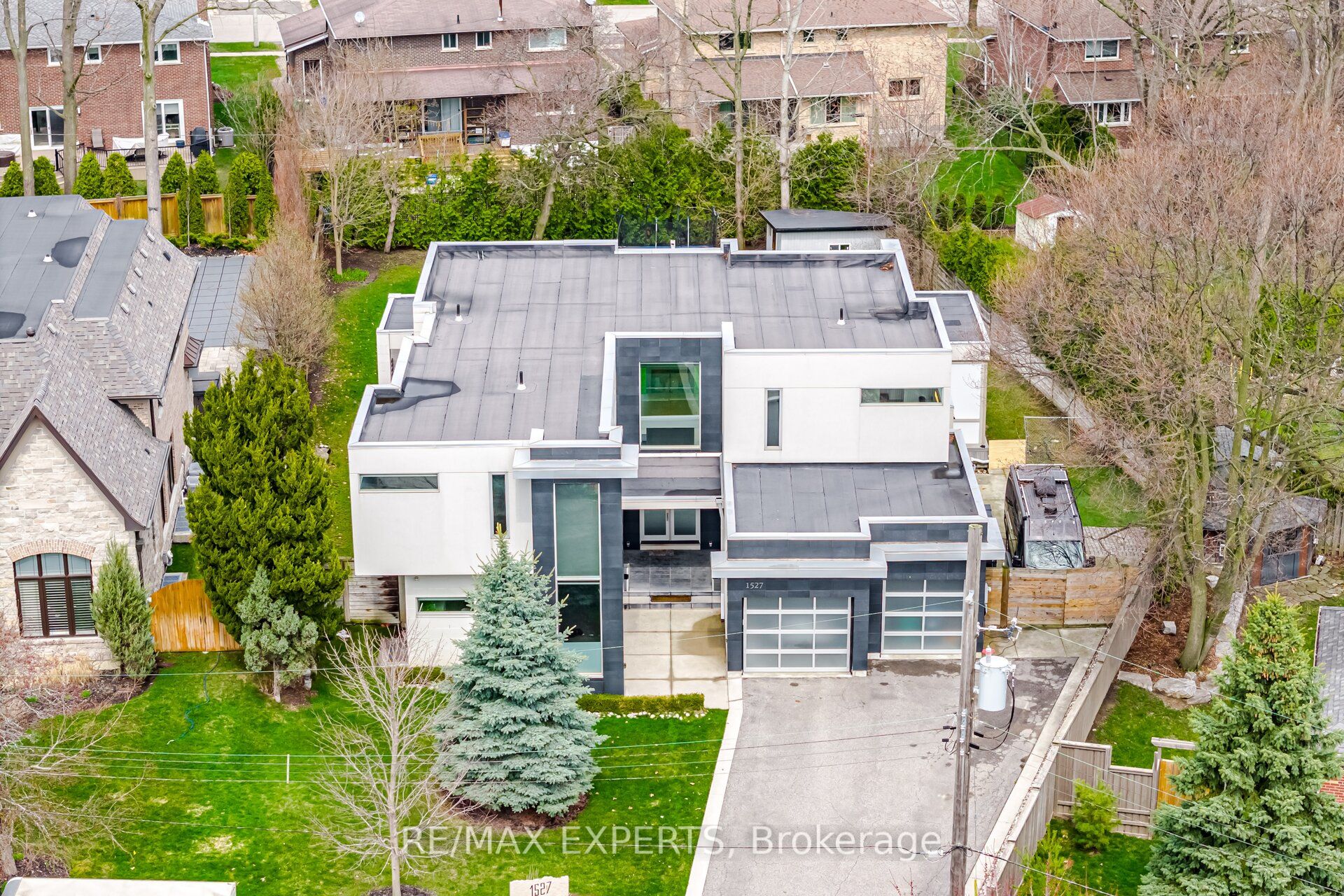 Additional image 3 of 1527 Glenhill Crescent, Mississauga, ON, L5H 3C4