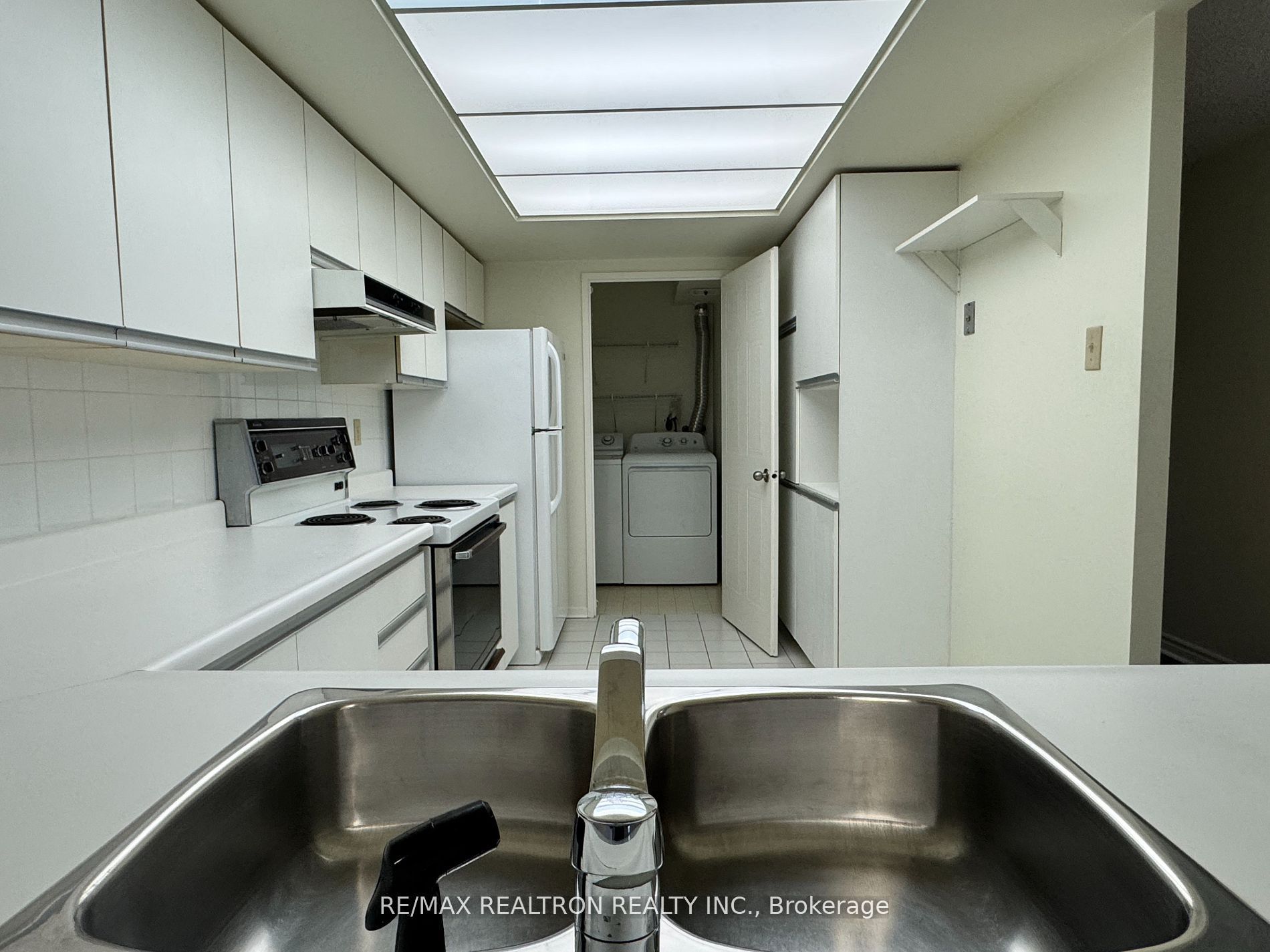 Additional image 5 of 1706-5 Kenneth Avenue, Toronto, ON, M2N 6M7