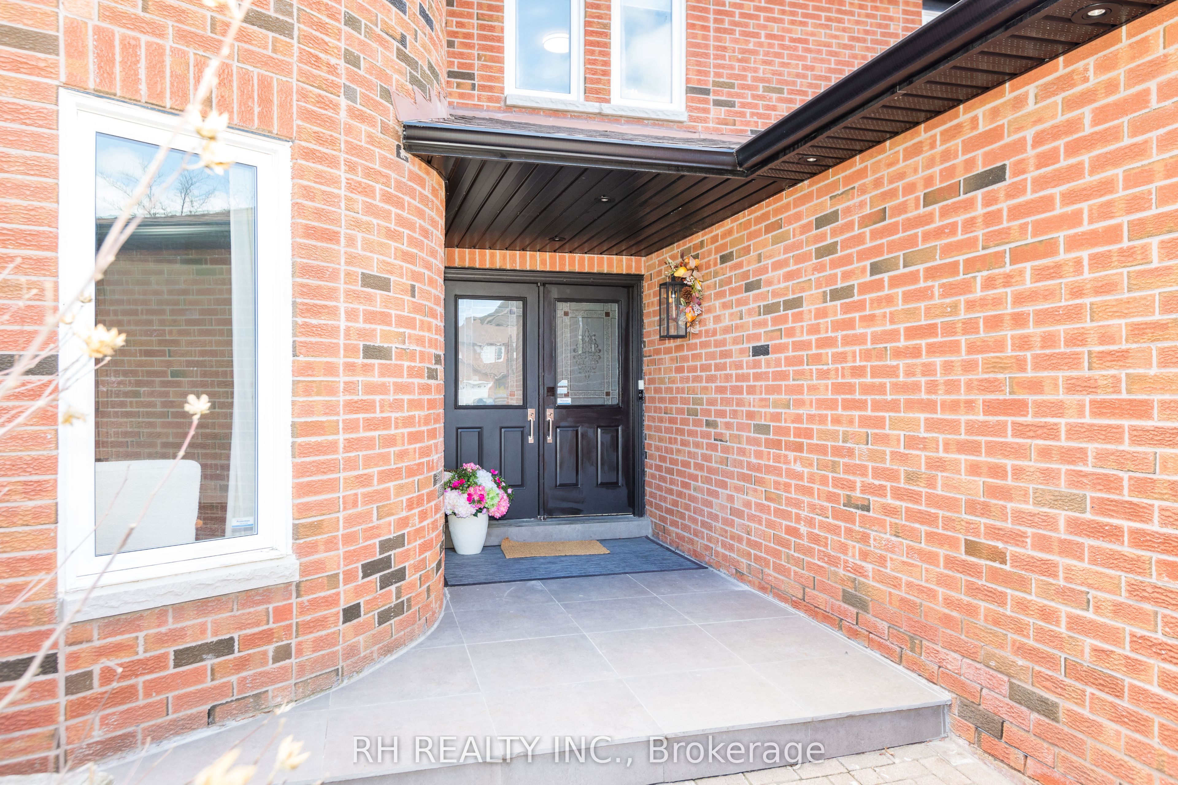 Additional image 2 of 85 Butterfield Crescent, Vaughan, ON, L6A 1J4
