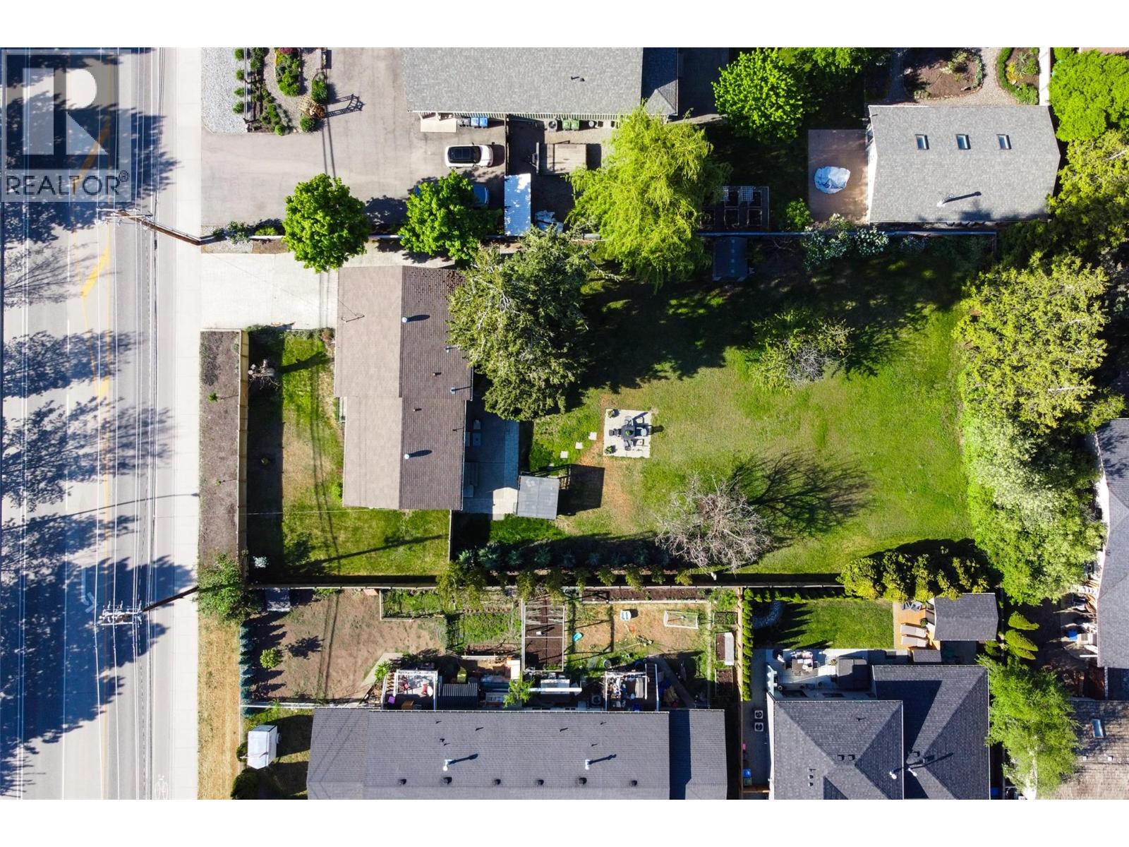 Additional image 4 of 4445 Gordon Drive, Kelowna, BC, V1W1S9